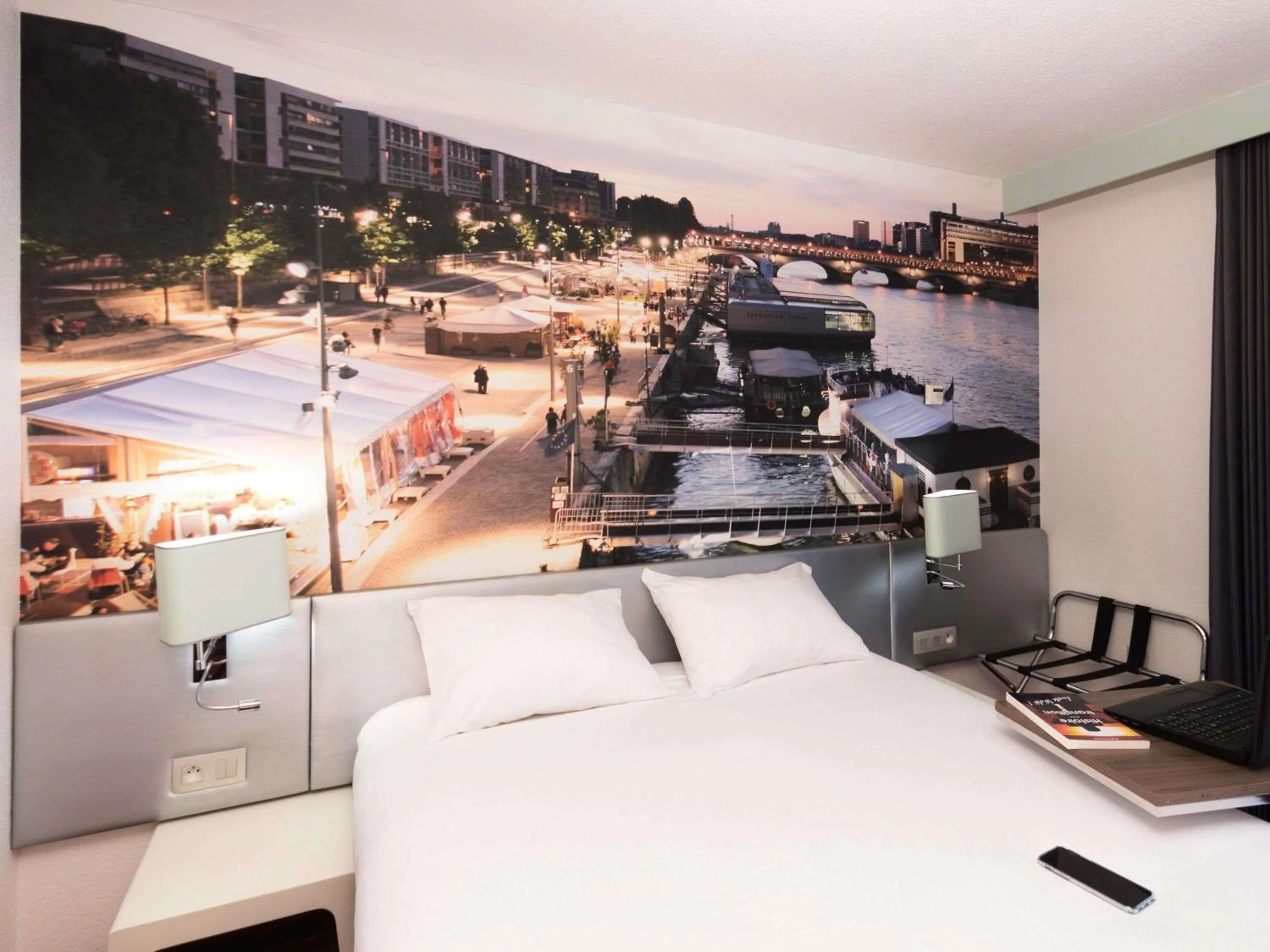 Bedroom, Bed in ibis Styles Paris Tolbiac Bibliotheque