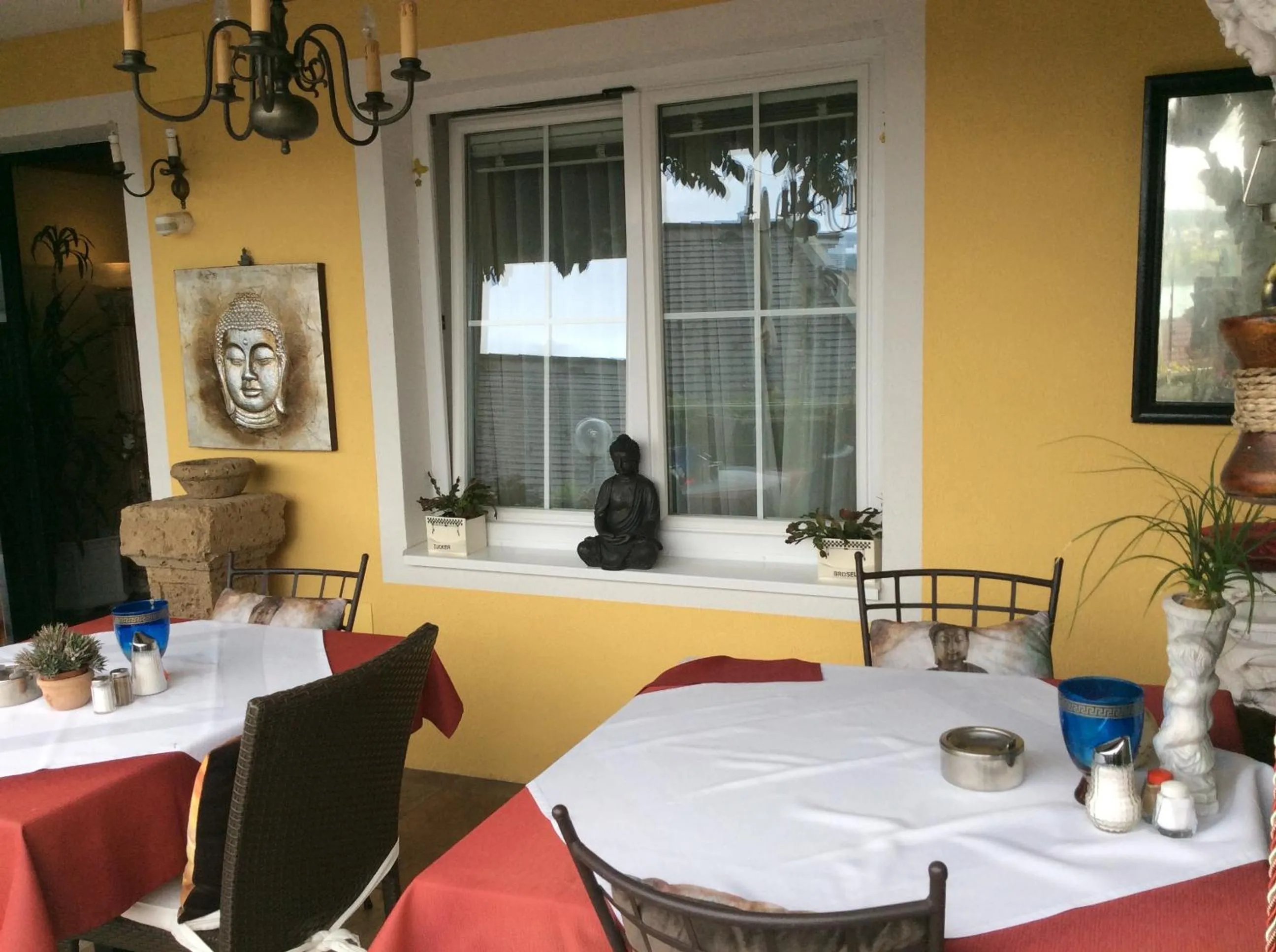 Dining area in Villa Desiree - Hotel Garni - Adults Only