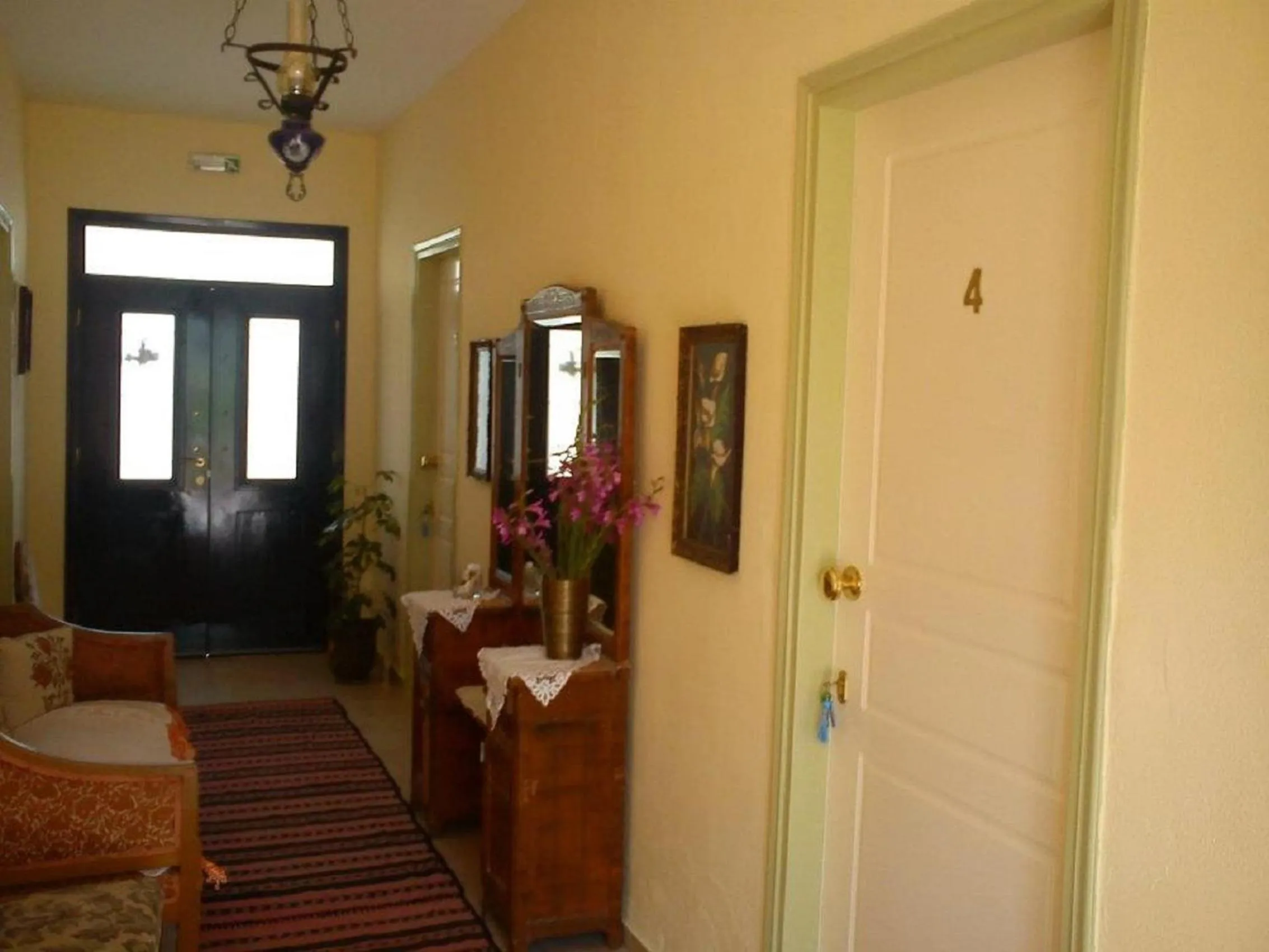 Decorative detail in Hariklia Rent Rooms