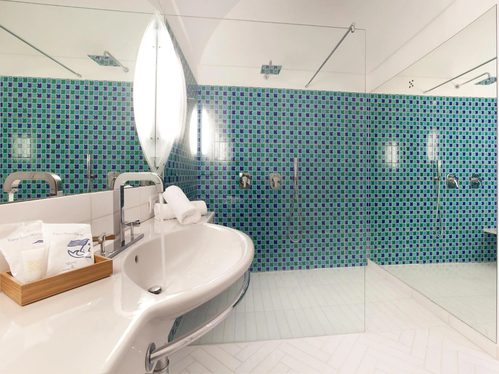 Bathroom in Relais Correale Rooms & Garden