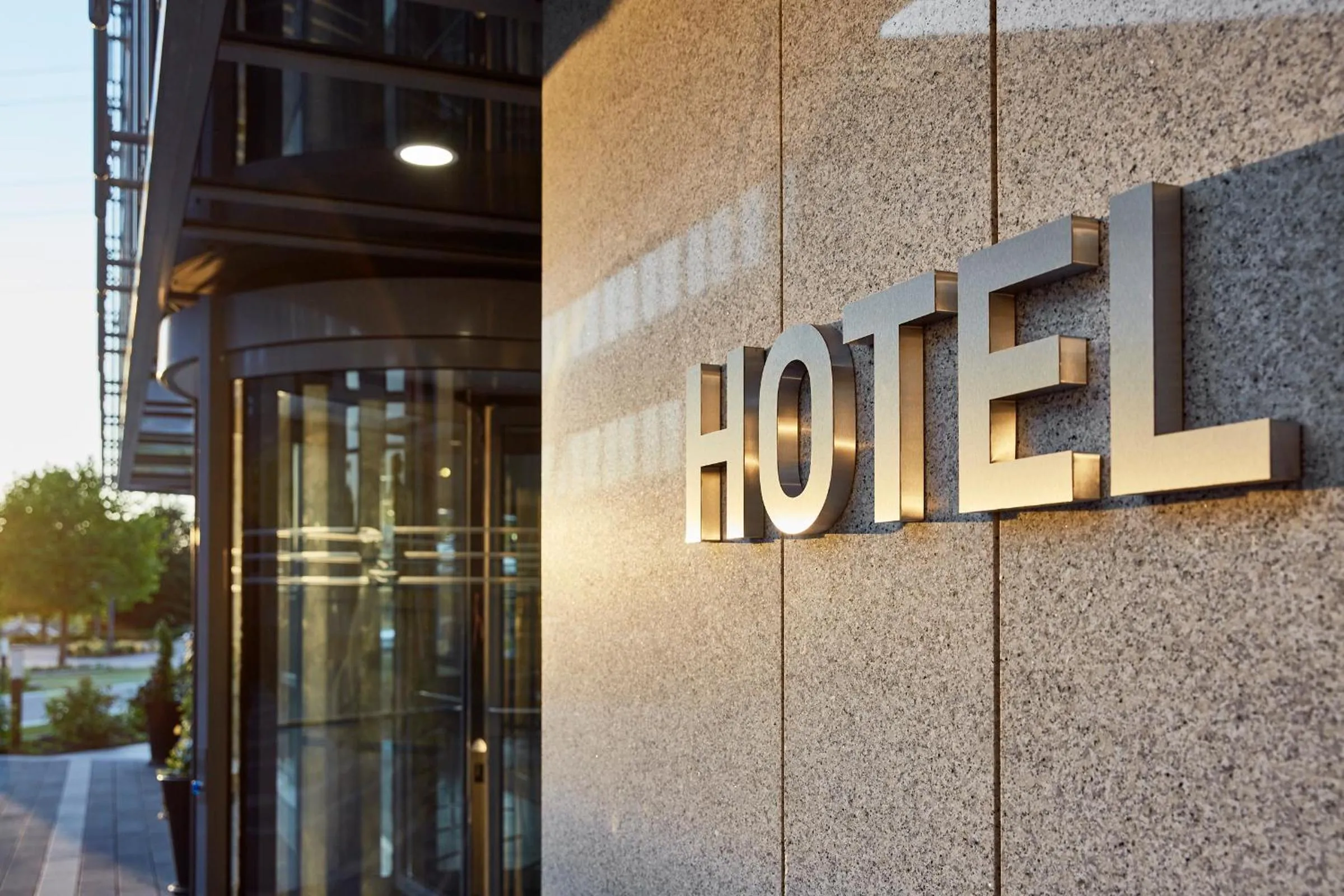 Facade/entrance in LEGERE HOTEL Wiesbaden-Taunusstein