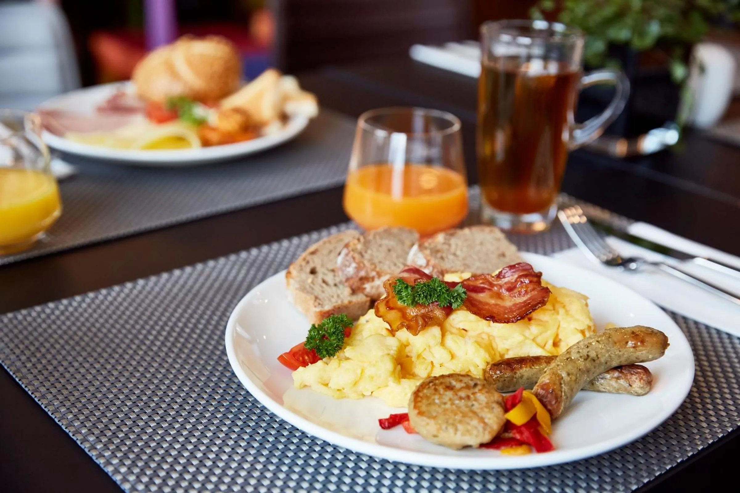 Food and drinks in LEGERE HOTEL Wiesbaden-Taunusstein