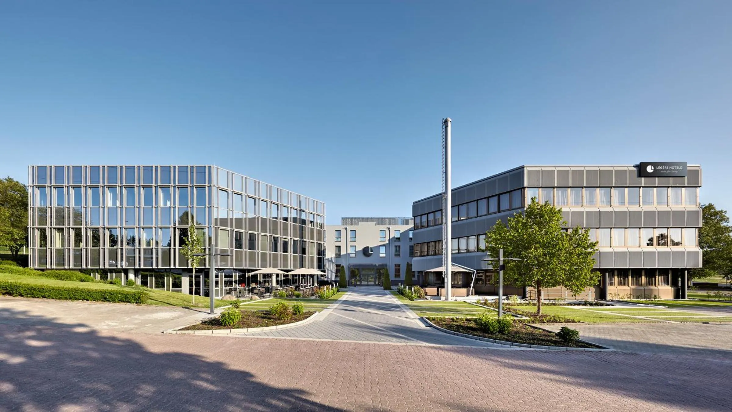 Facade/entrance in LEGERE HOTEL Wiesbaden-Taunusstein