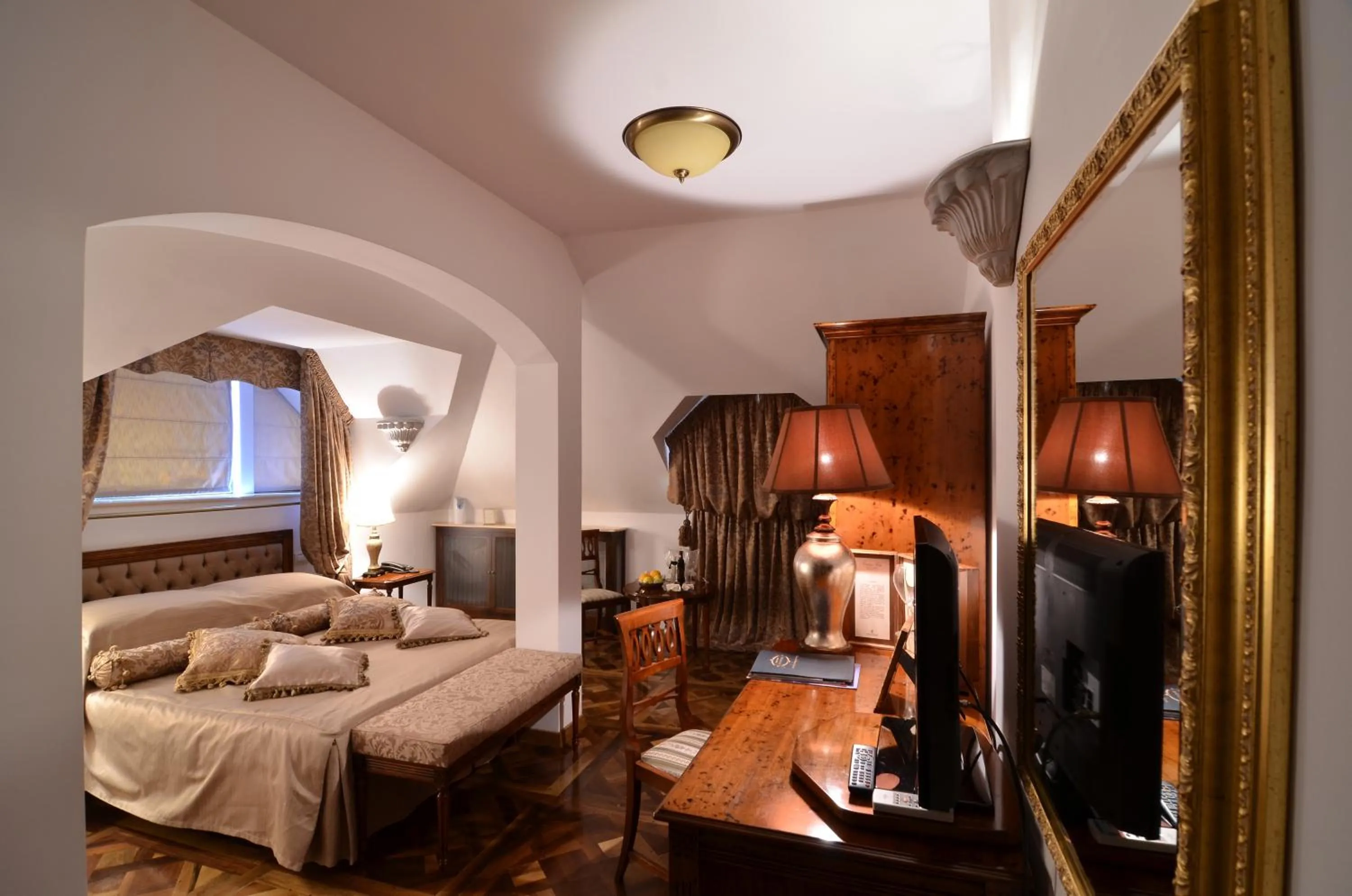 Photo of the whole room, Bed in Scala Boutique-Hotel