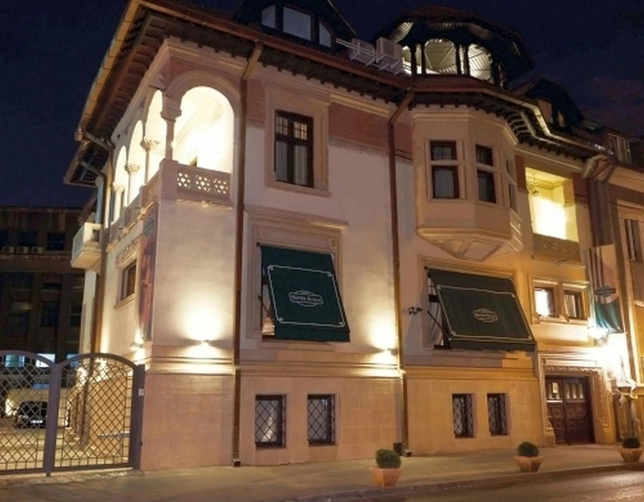Facade/entrance in Scala Boutique-Hotel
