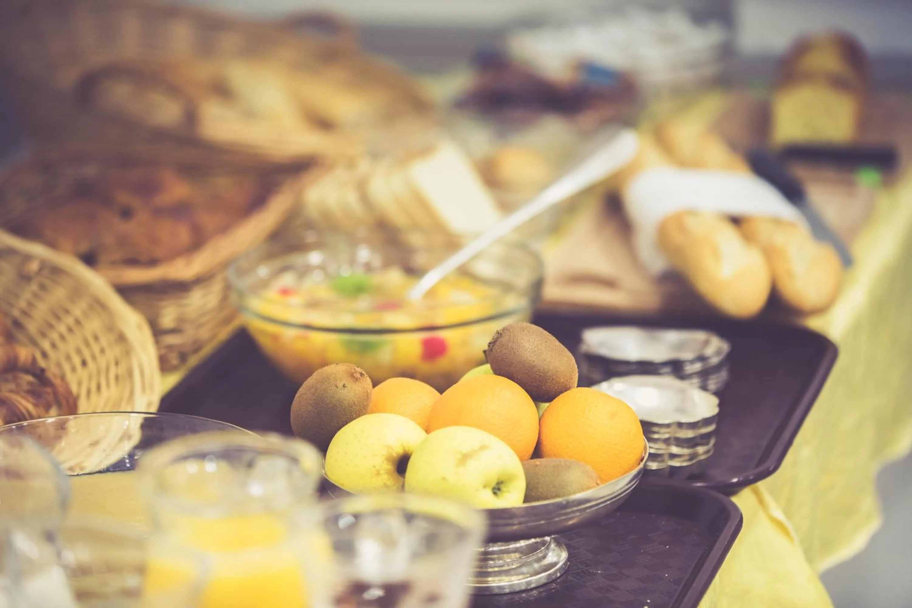 Buffet breakfast in Hôtel Notre Dame de France