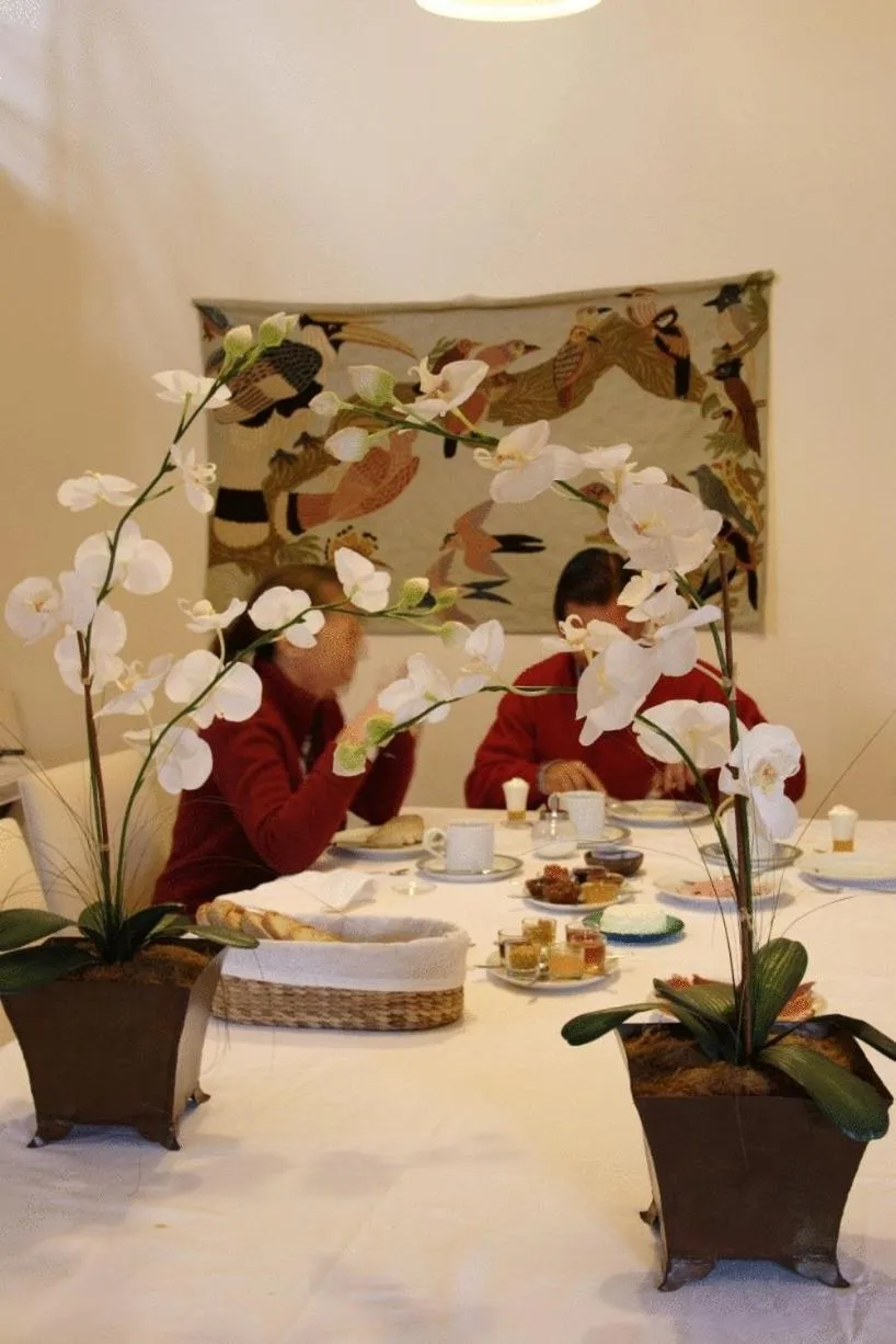 Food and drinks in Casa da Cisterna