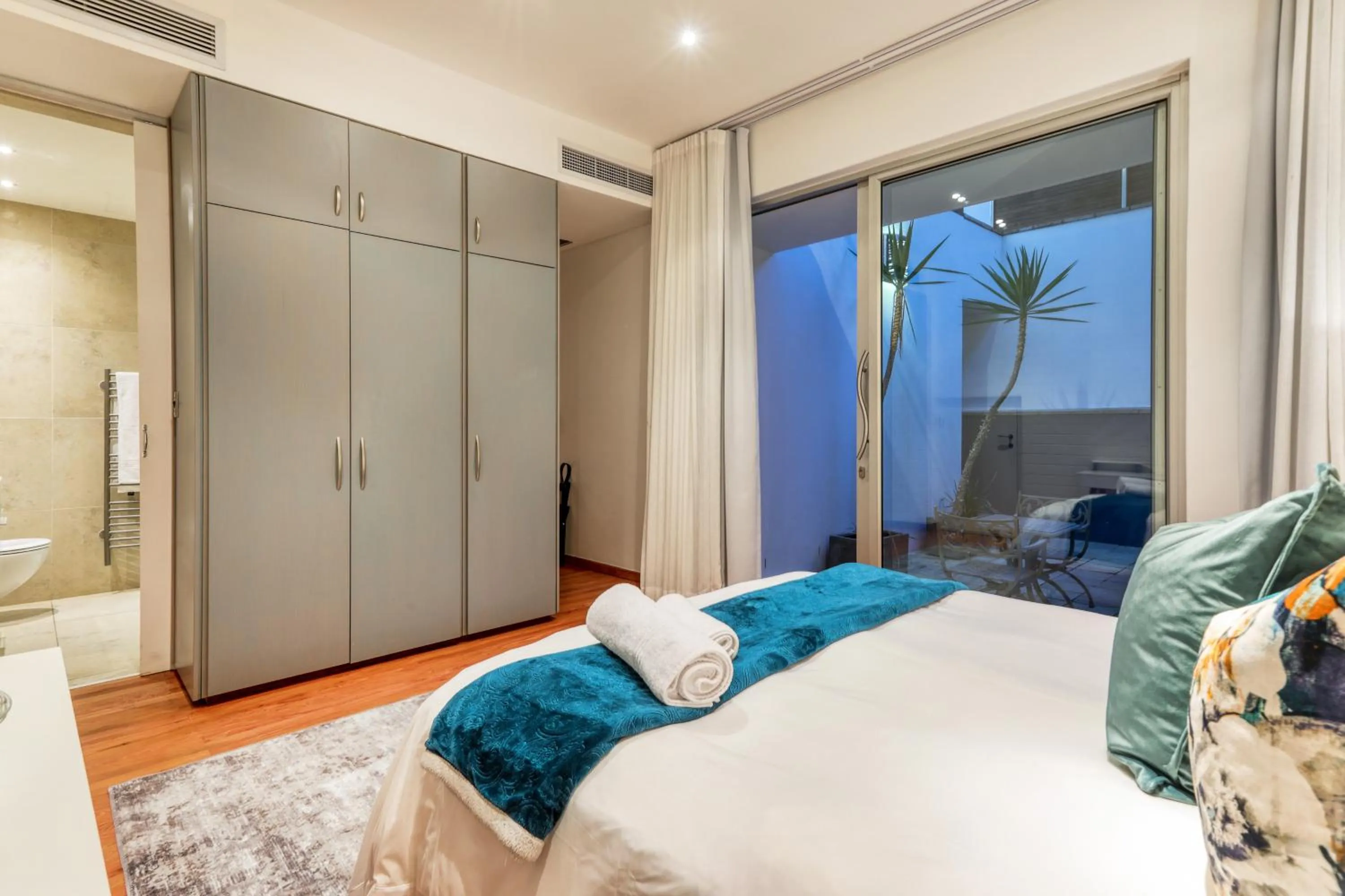 Bed in Strathmore House