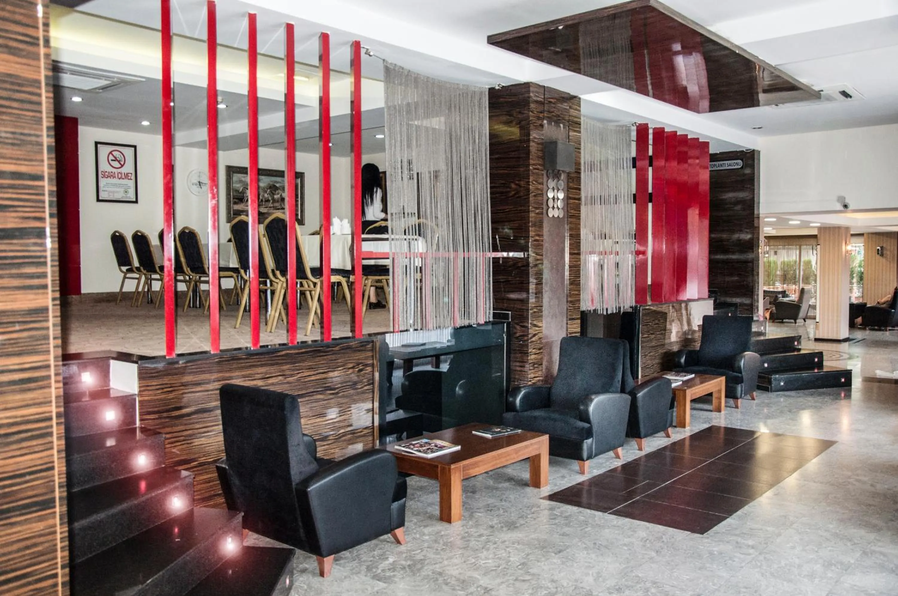 Lobby or reception in Lioncity Hotel