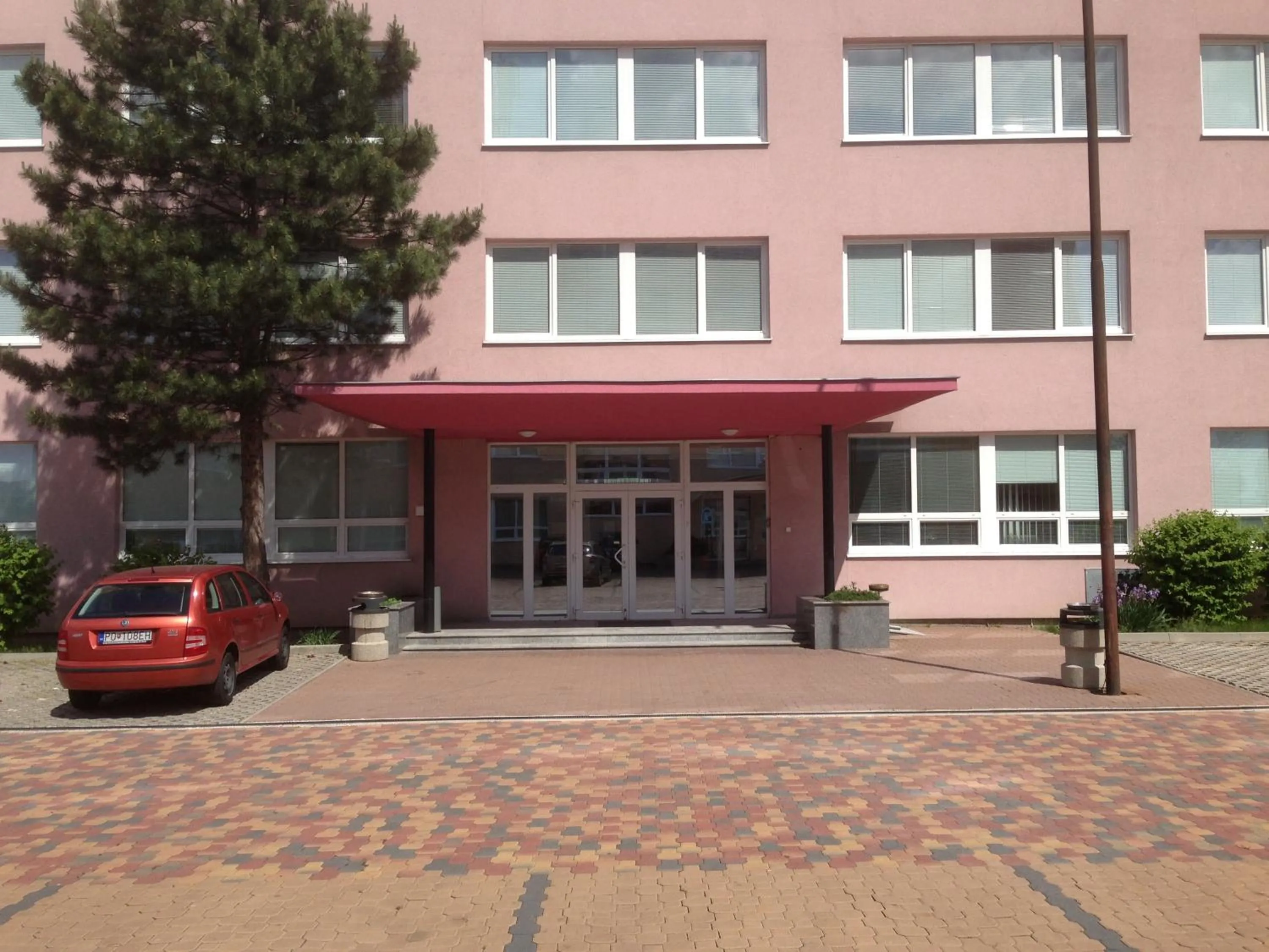 Facade/entrance in Hotel Prim