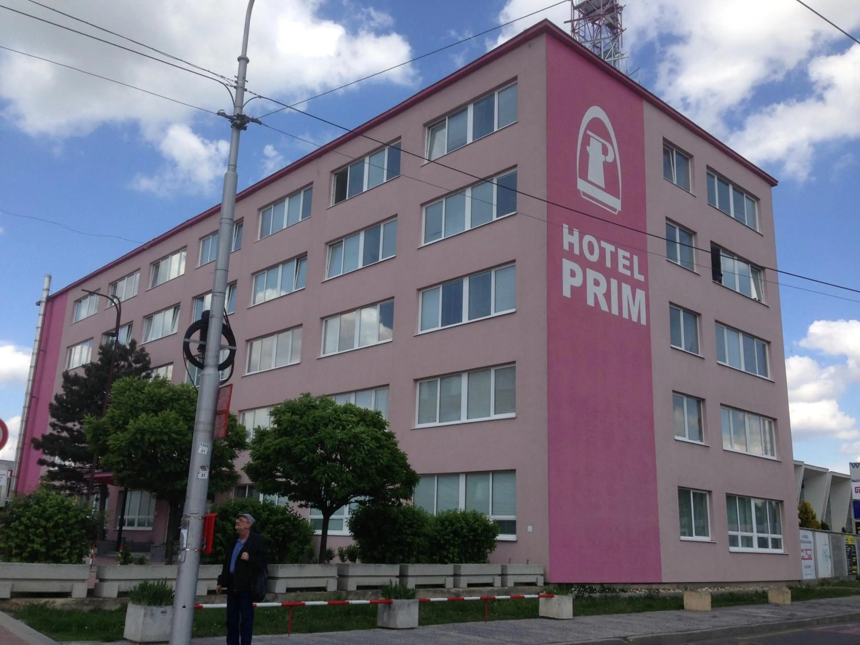 Property building in Hotel Prim