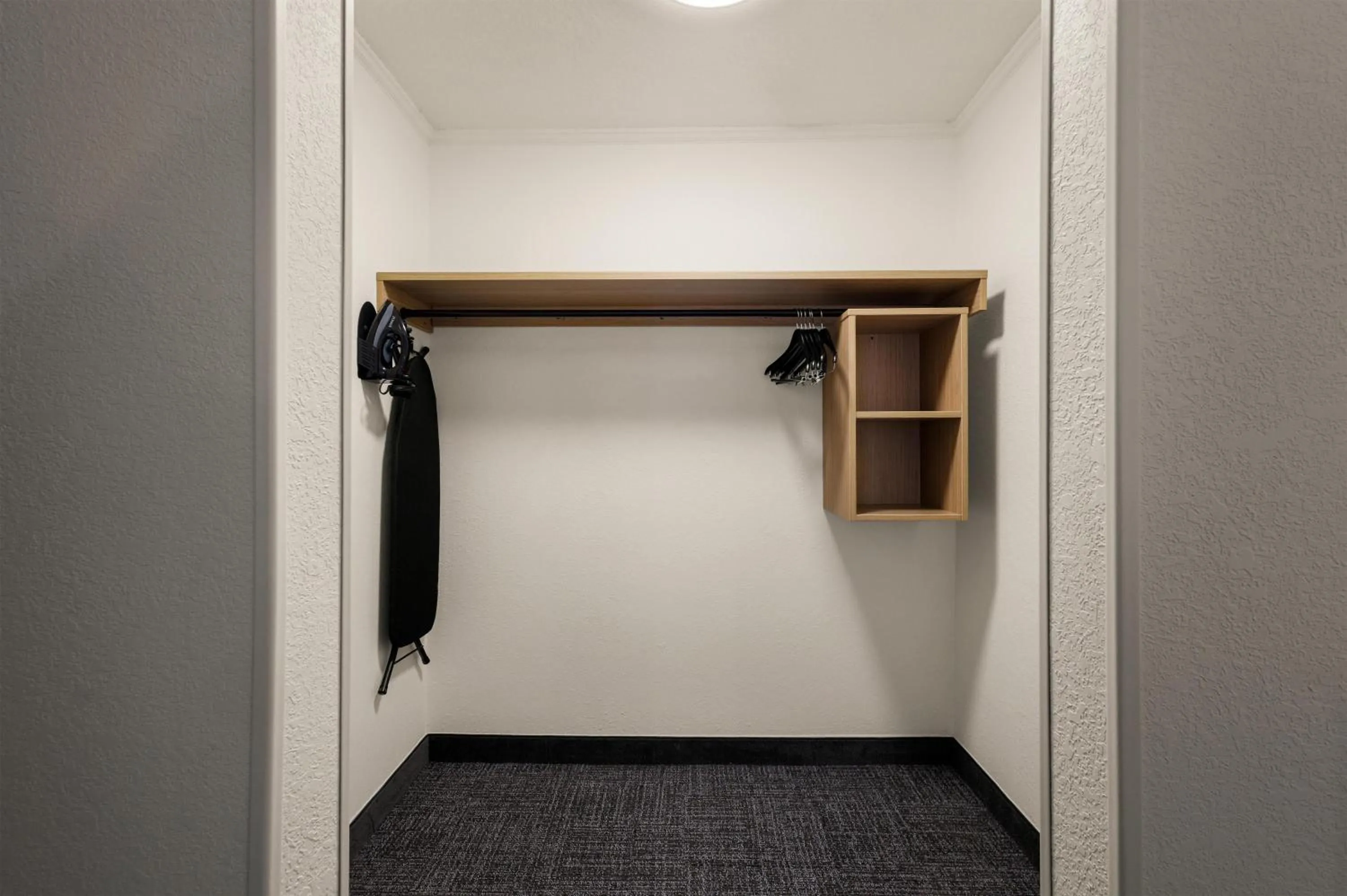 Photo of the whole room in Spark By Hilton Fort Wayne