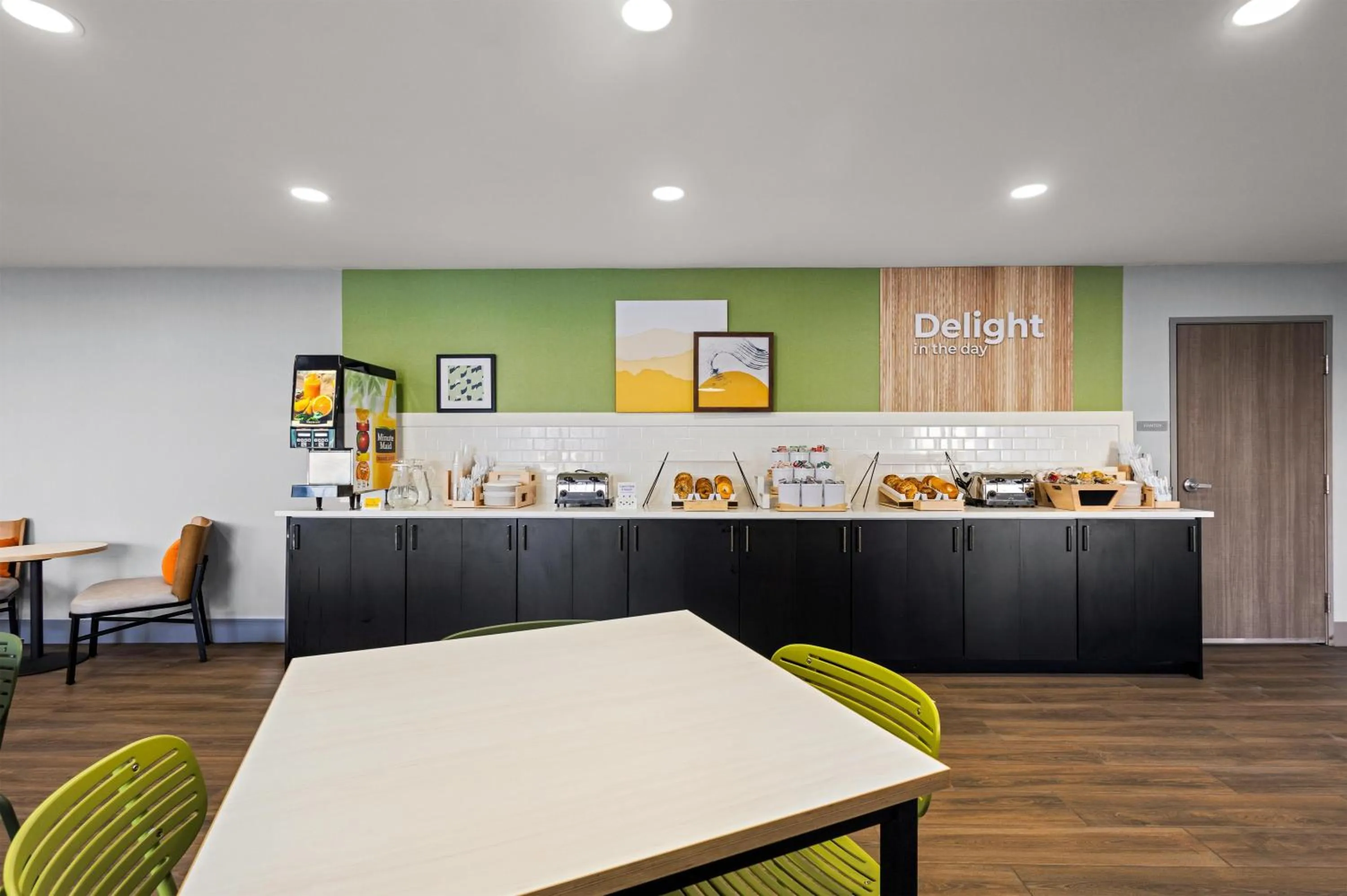 Breakfast in Spark By Hilton Fort Wayne