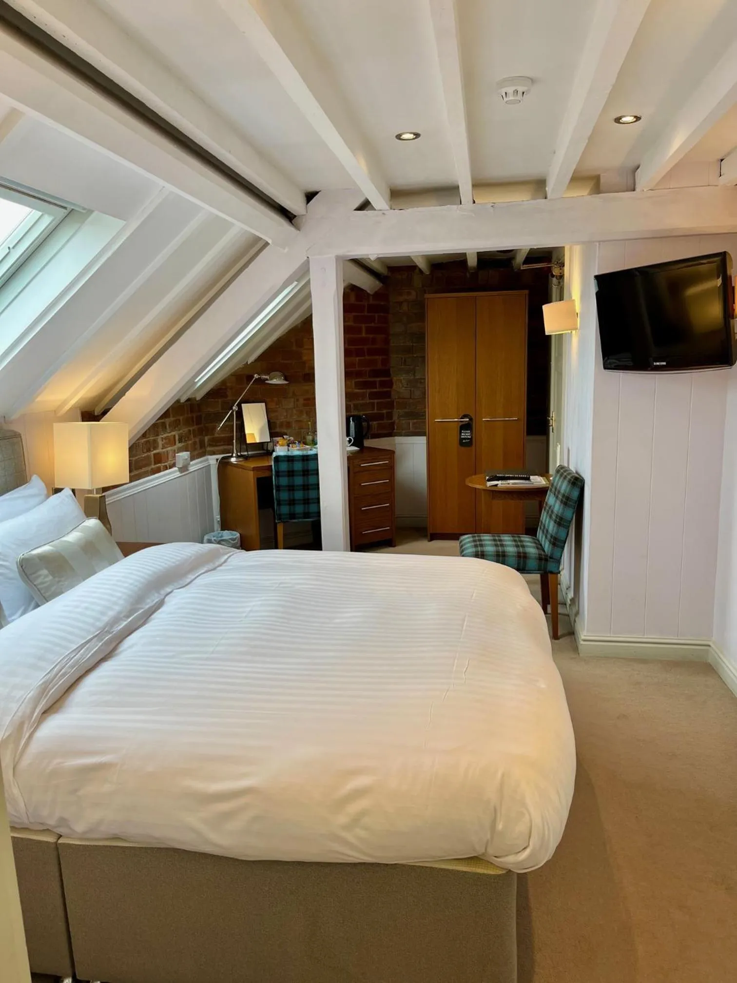 Bed in Castle Hotel & Apartments