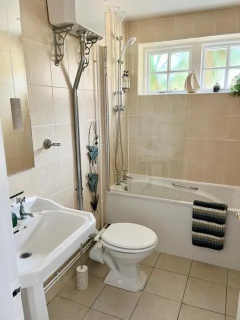 Castle Hotel & Apartments