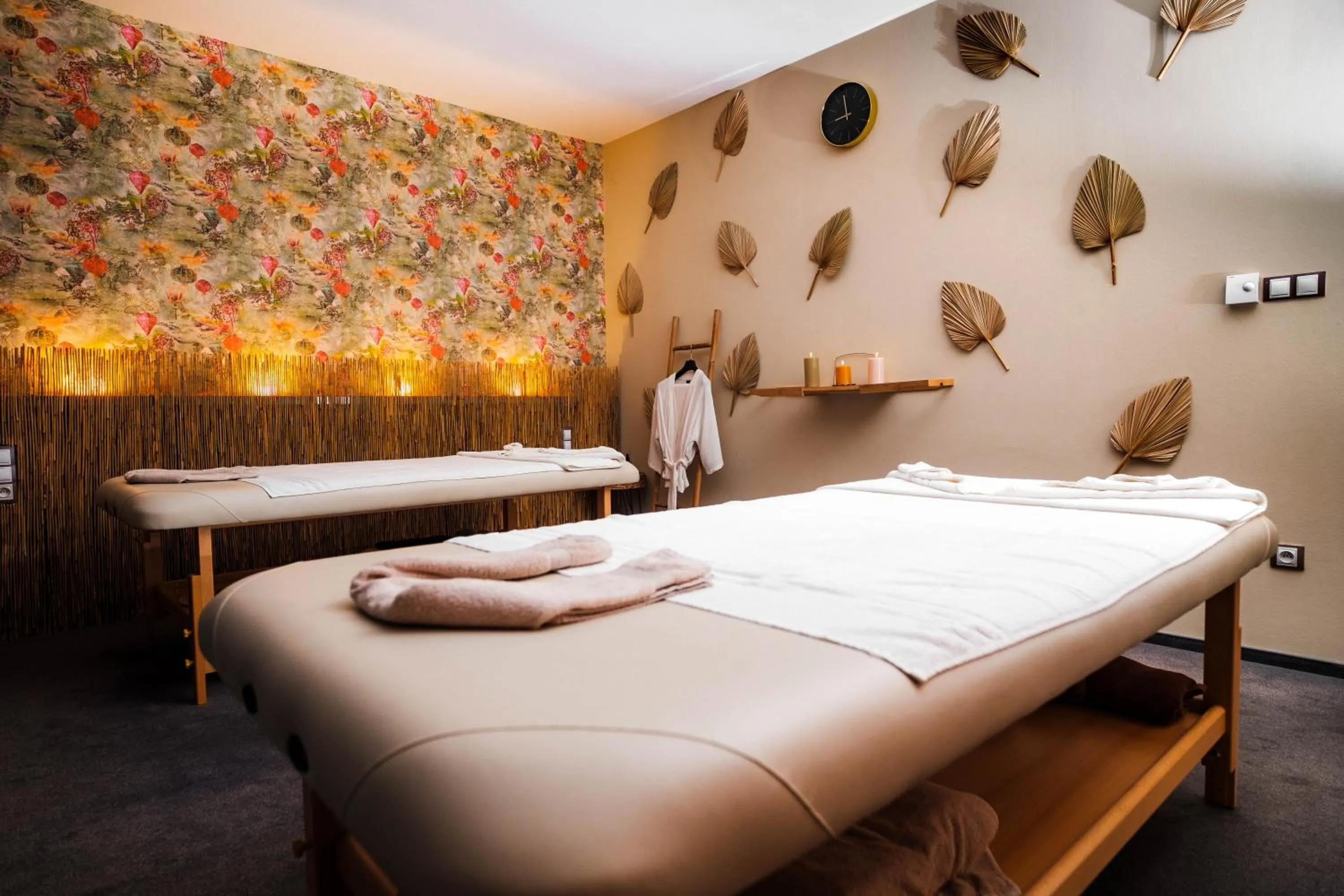 Massage, Bed in Hotel Turiec