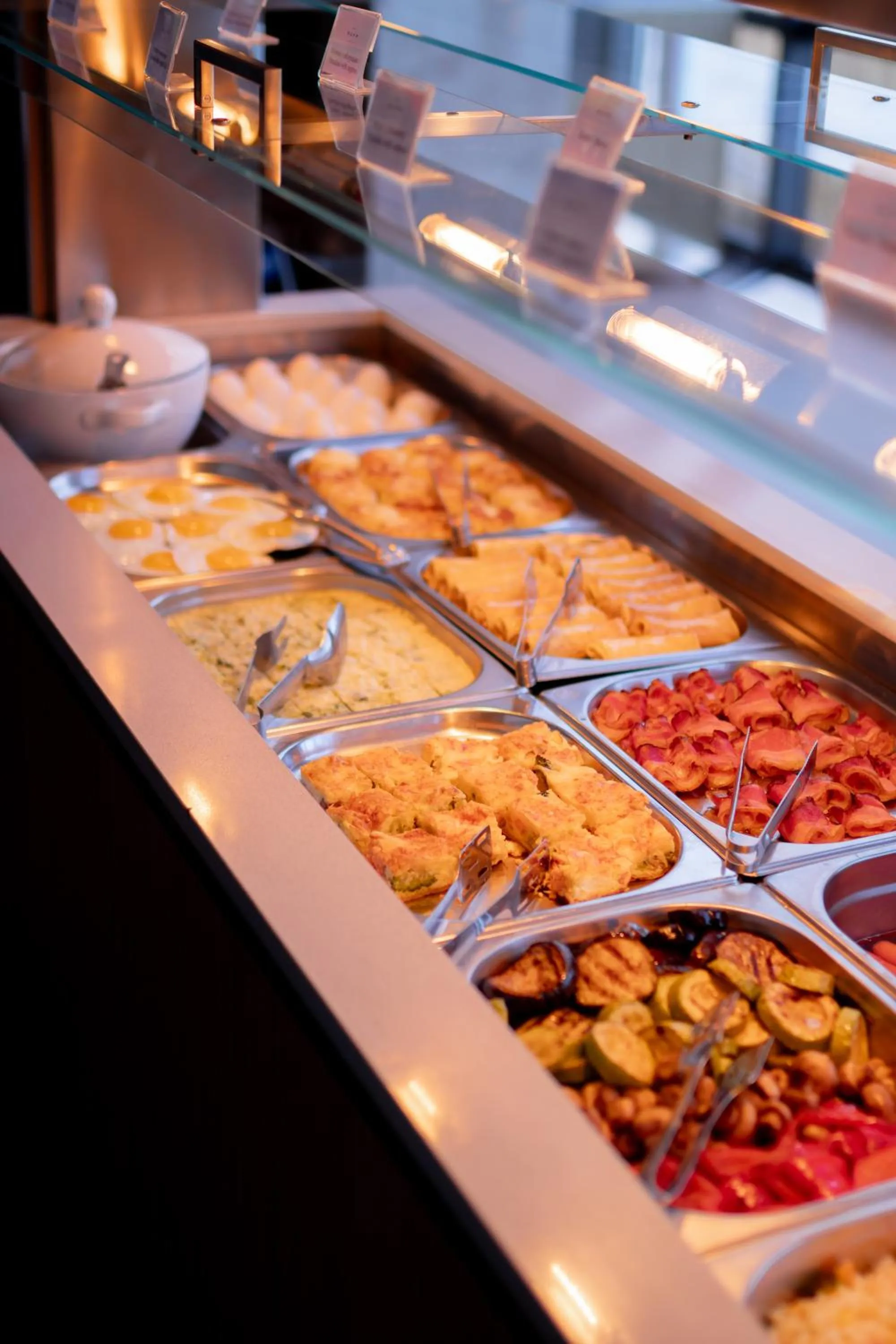 Restaurant/places to eat in Eurohotel