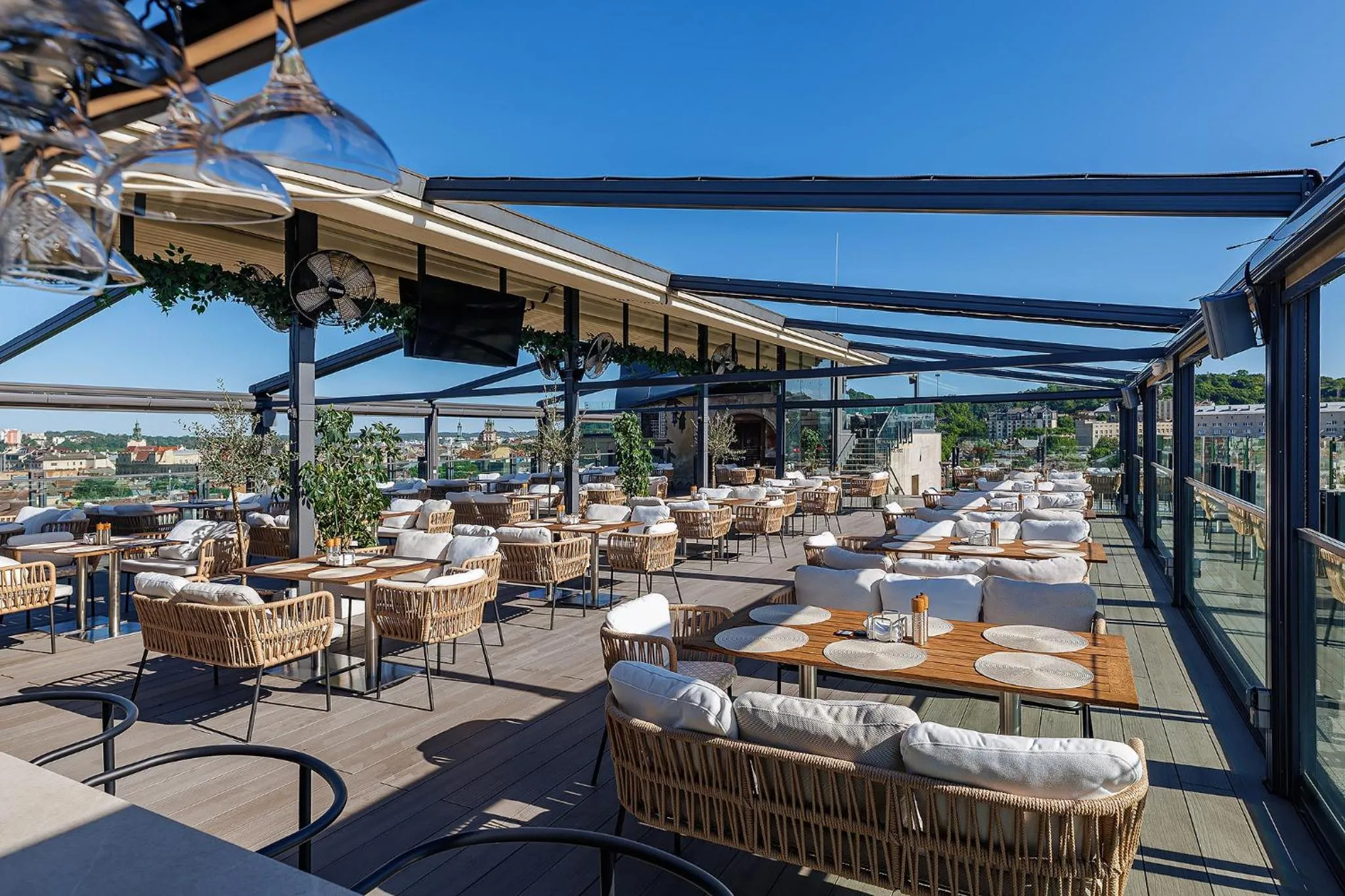 Restaurant/places to eat in Eurohotel