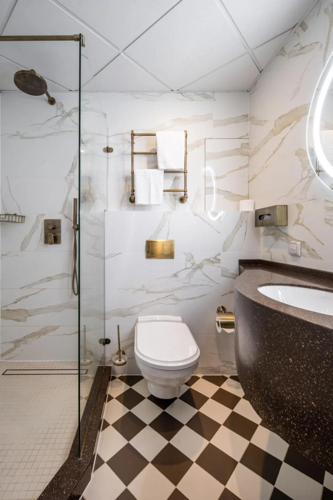 Toilet in Grand Hotel Lviv Casino & Spa