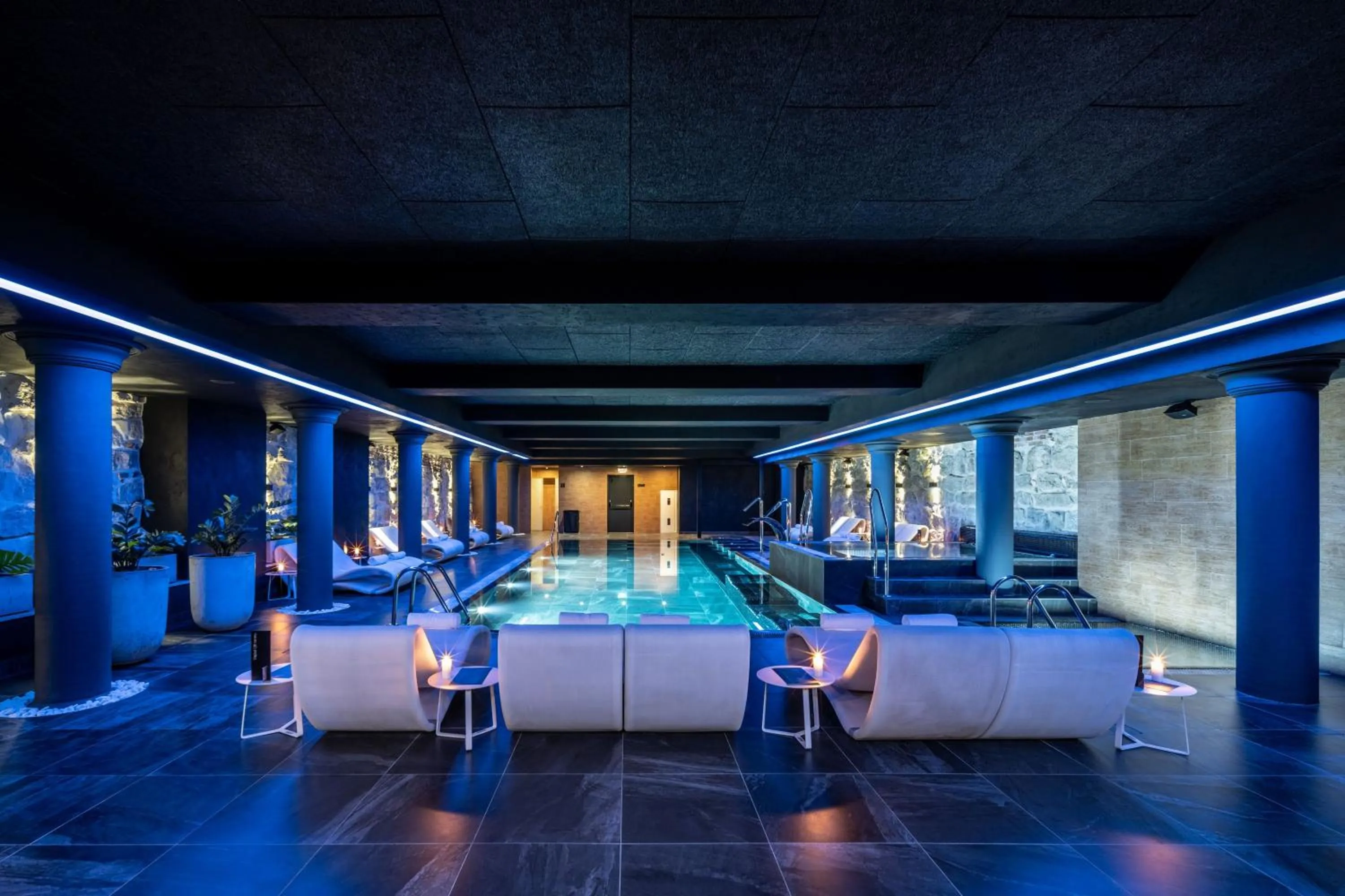 Swimming pool in Grand Hotel Lviv Casino & Spa
