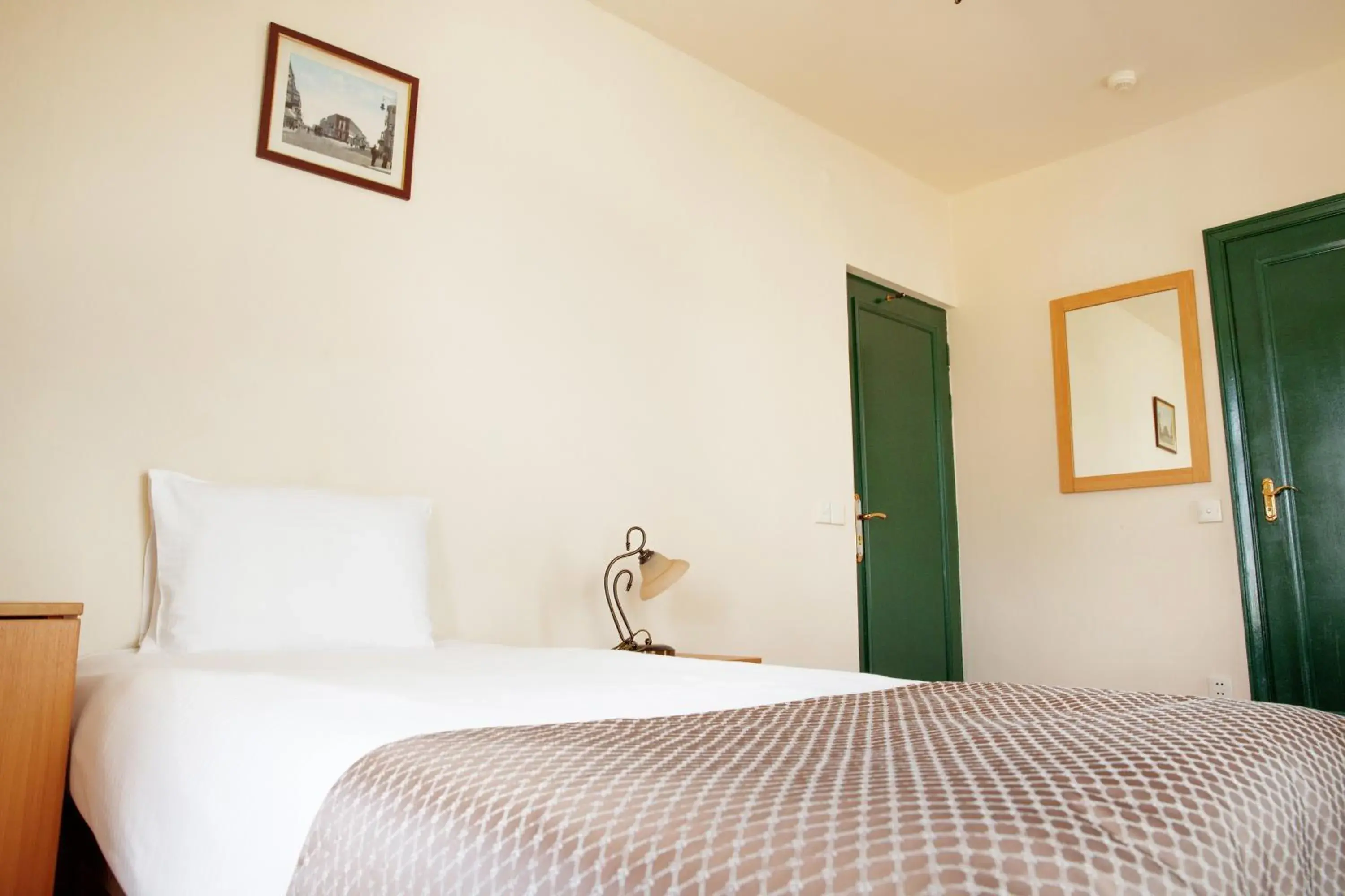 Standard Single Room in Old City Inn Hotel Standard Single Room in Old City Inn Hotel