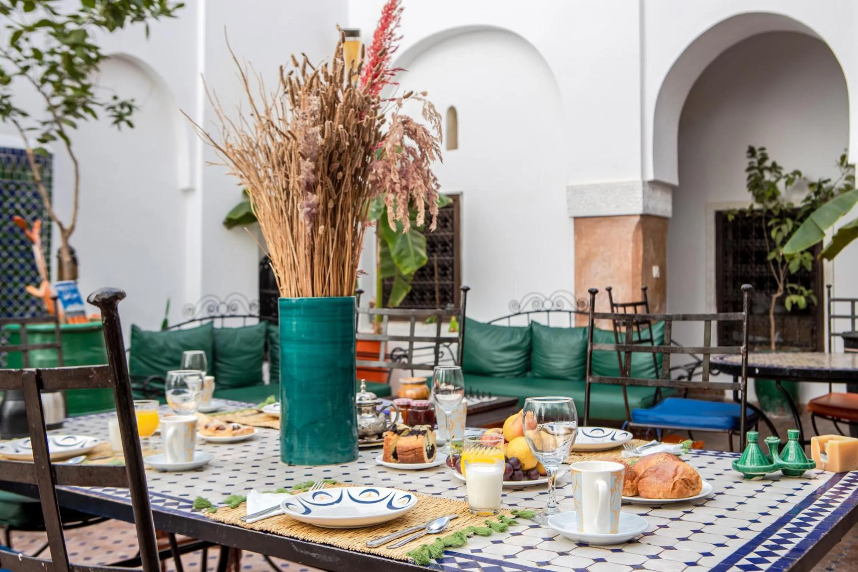 Breakfast in Riad Le Jardin de Lea, Suites & Spa