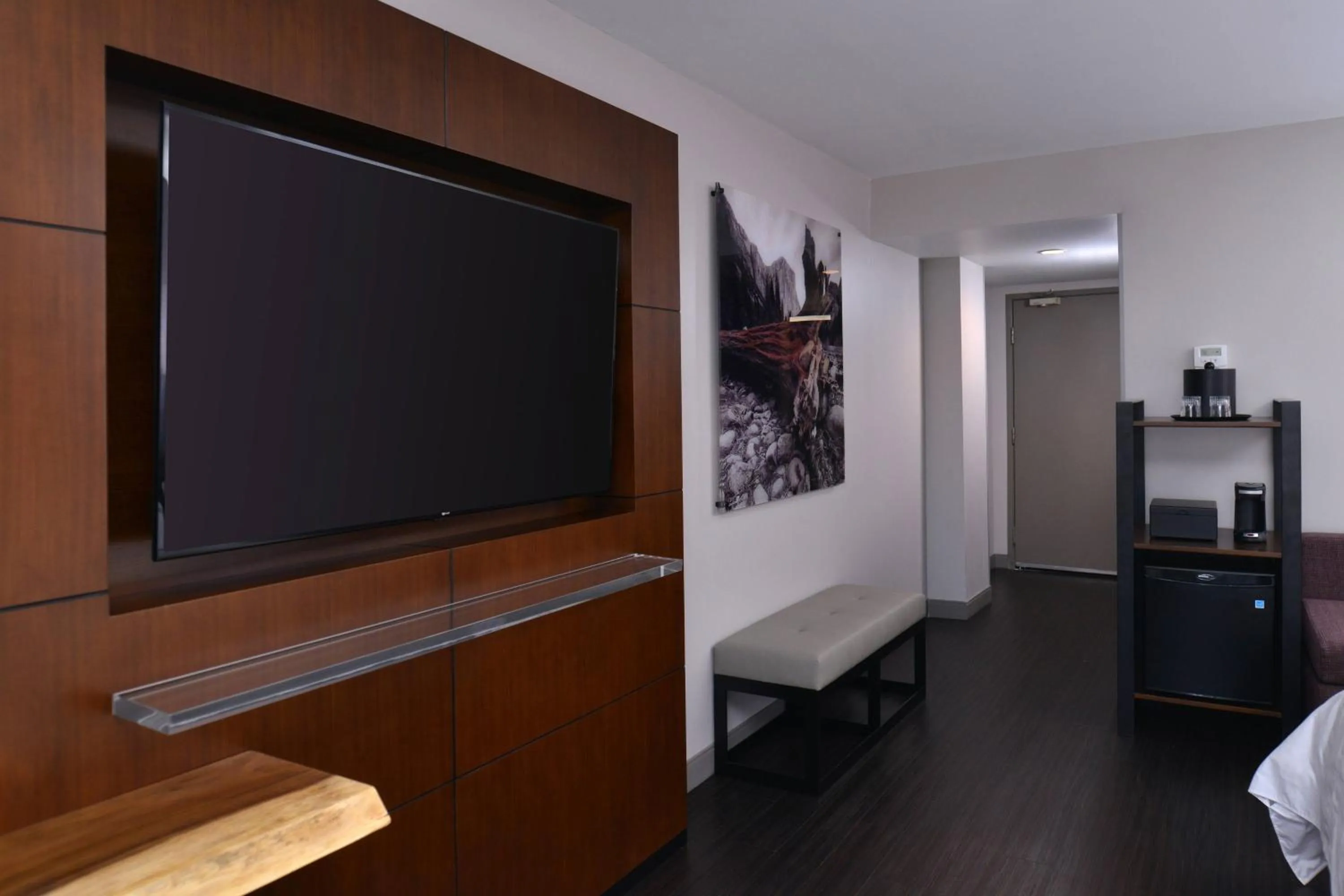 Bedroom, Bed in Visalia Marriott at the Convention Center