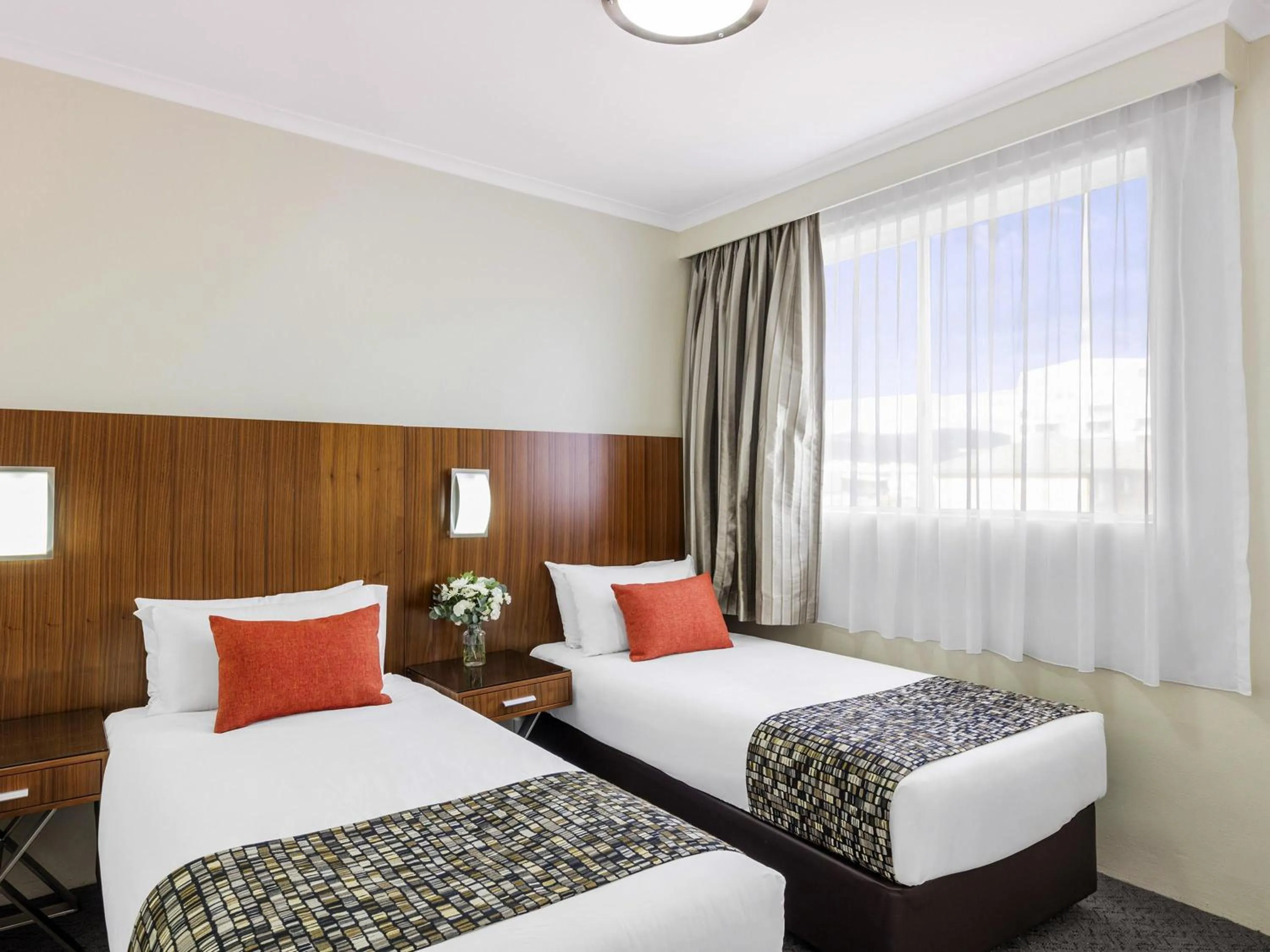 Bedroom, Bed in BreakFree Queanbeyan