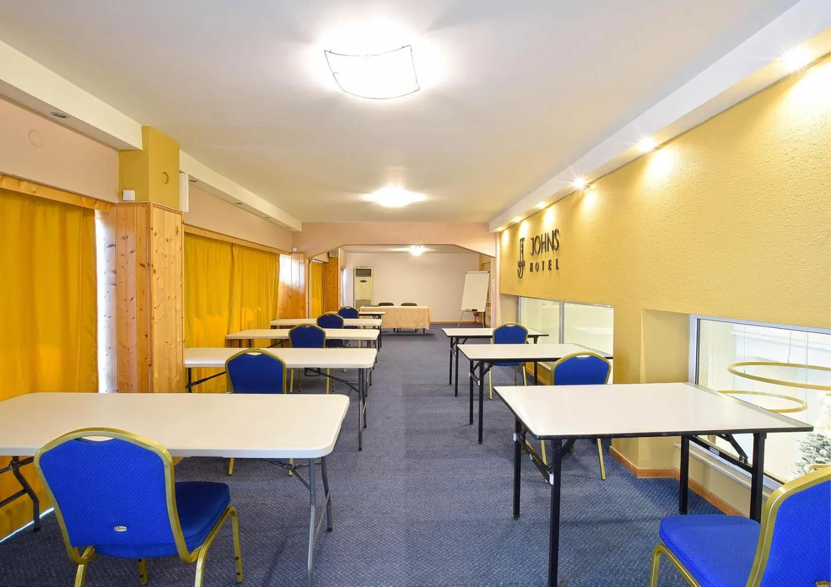 Meeting/conference room in John's Hotel
