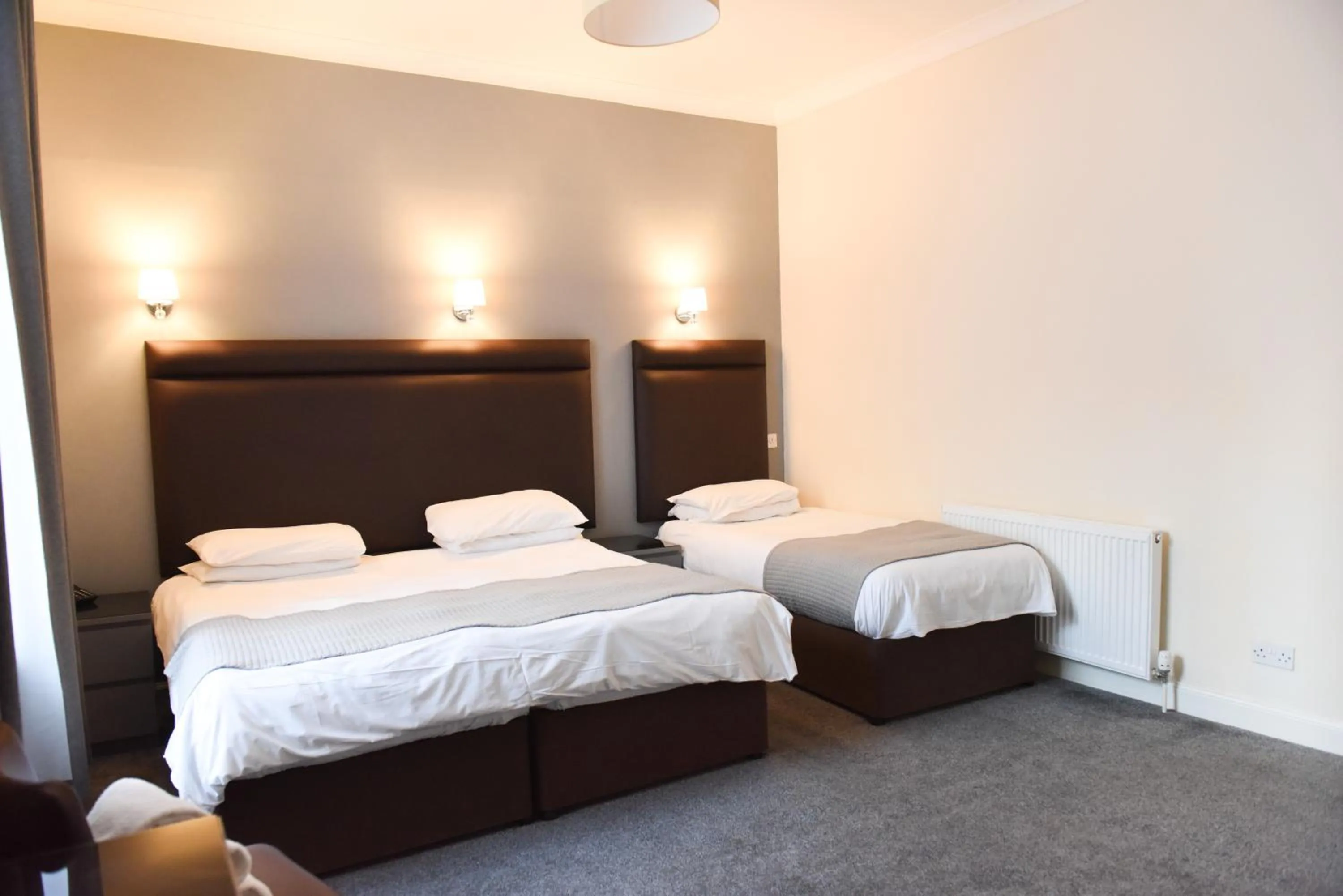 Bedroom, Bed in Sandyford Hotel