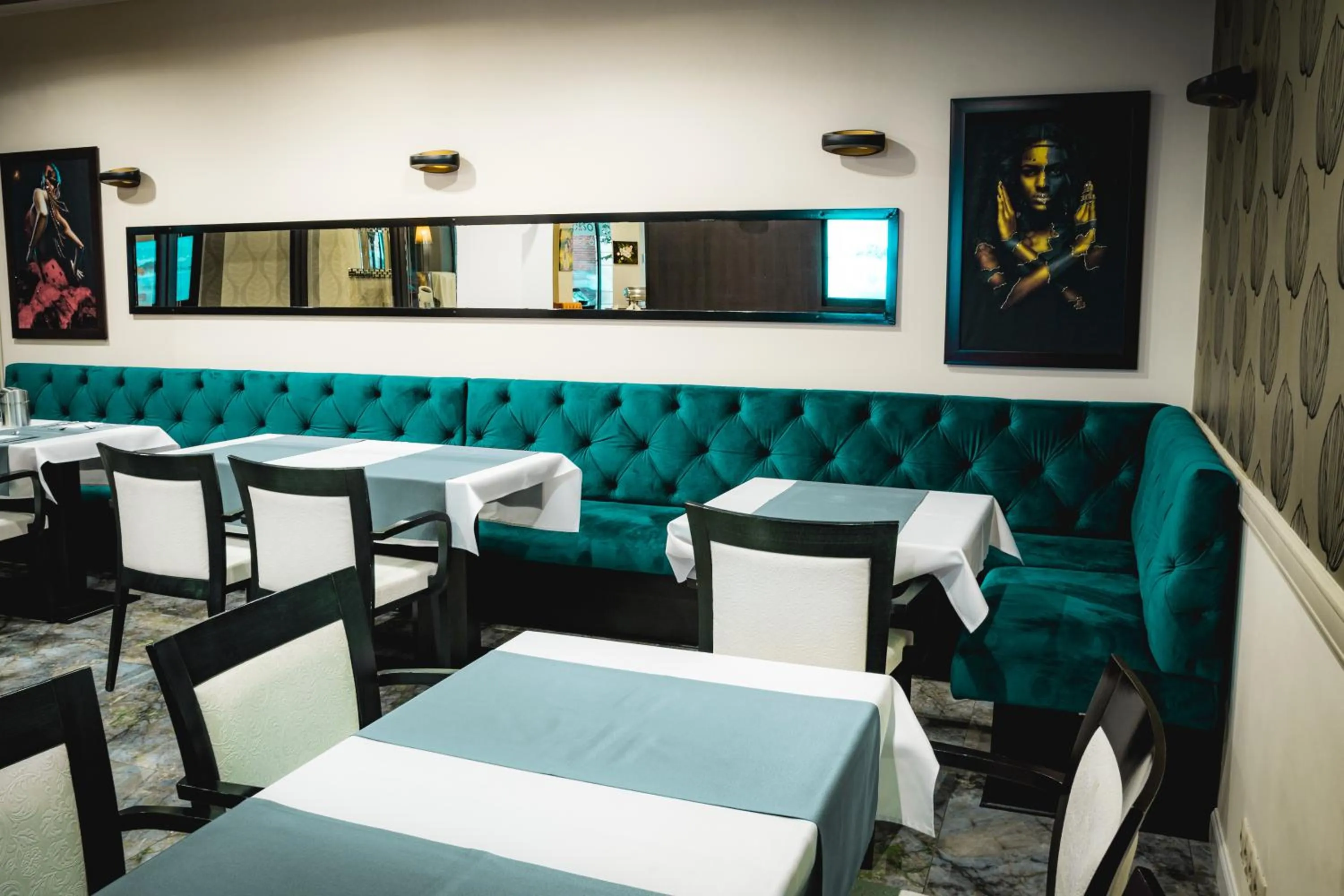 Restaurant/places to eat in Corso Boutique Hotel