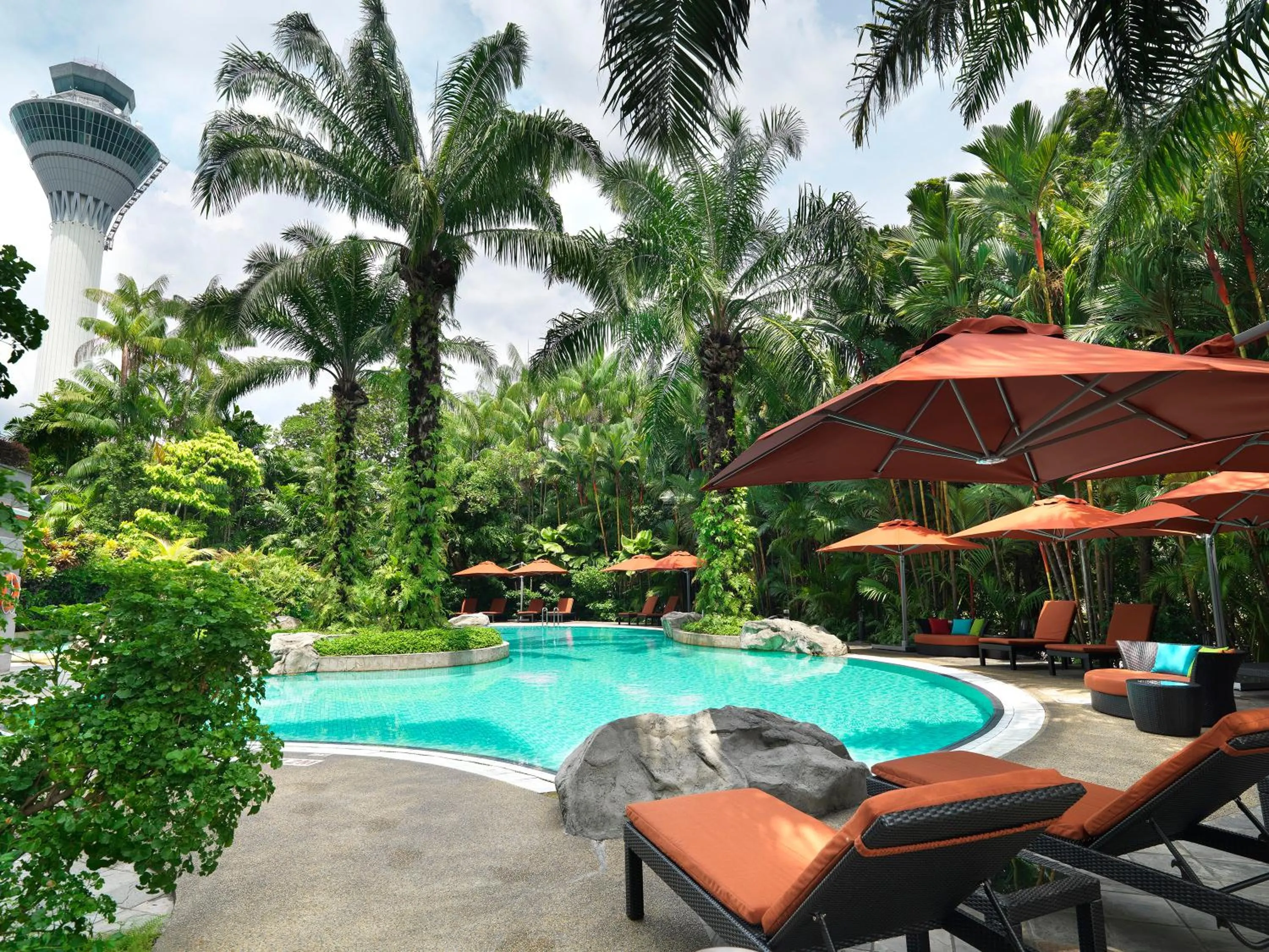 Swimming pool in Sama Sama Hotel KLIA