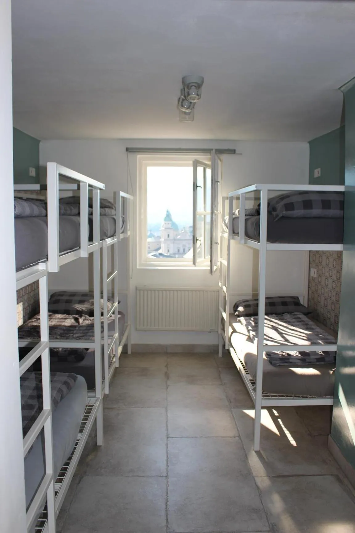 bunk bed, Bed in Stadtalm Naturfreundehaus