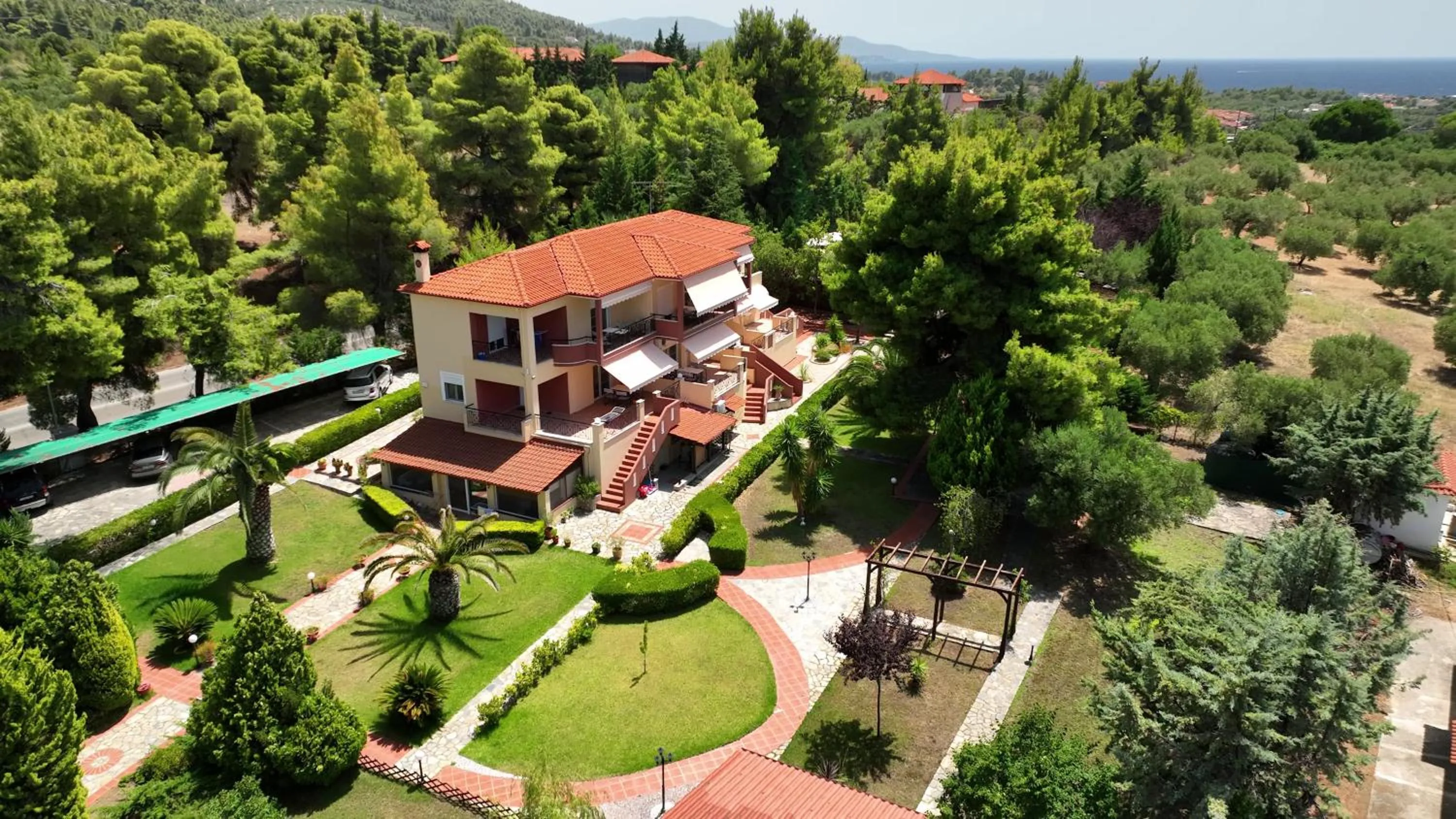 Property building in Agrili Apartments & Rooms