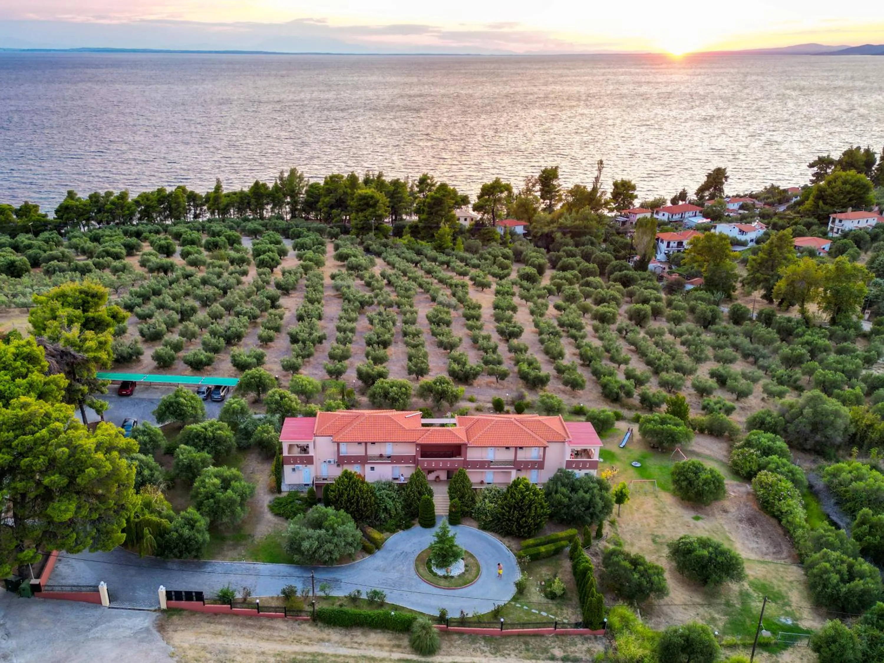 Property building in Agrili Apartments & Rooms