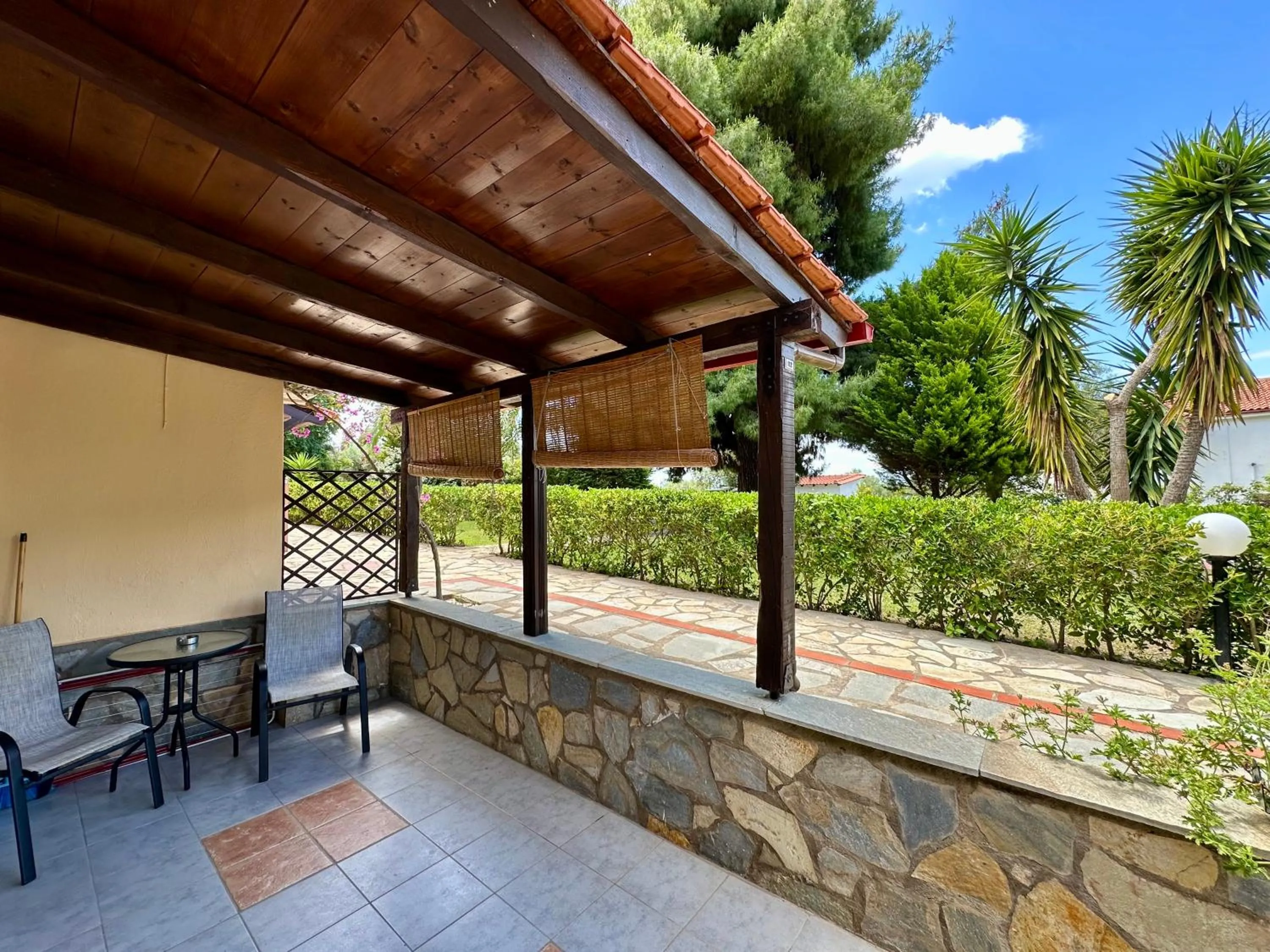 Day in Agrili Apartments & Rooms