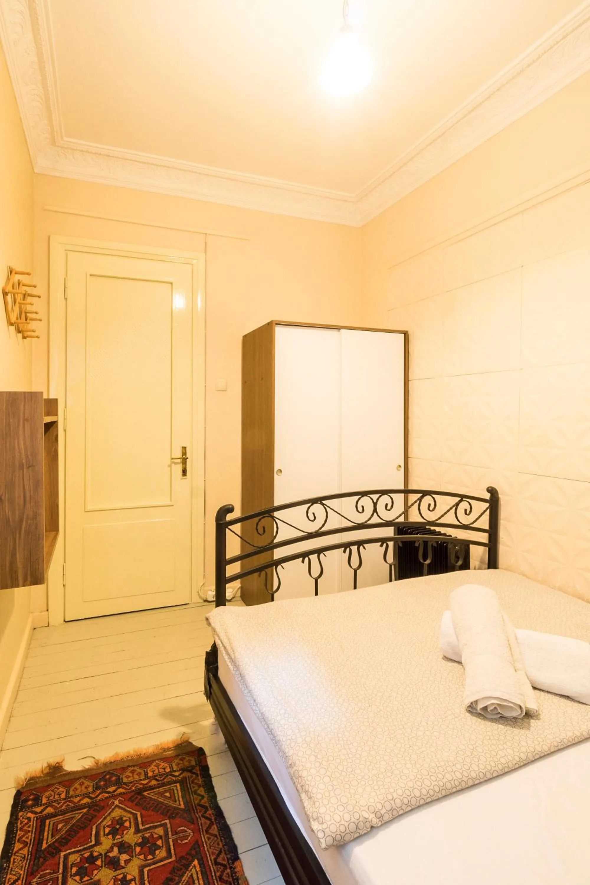 Bed in Levanten Hostel