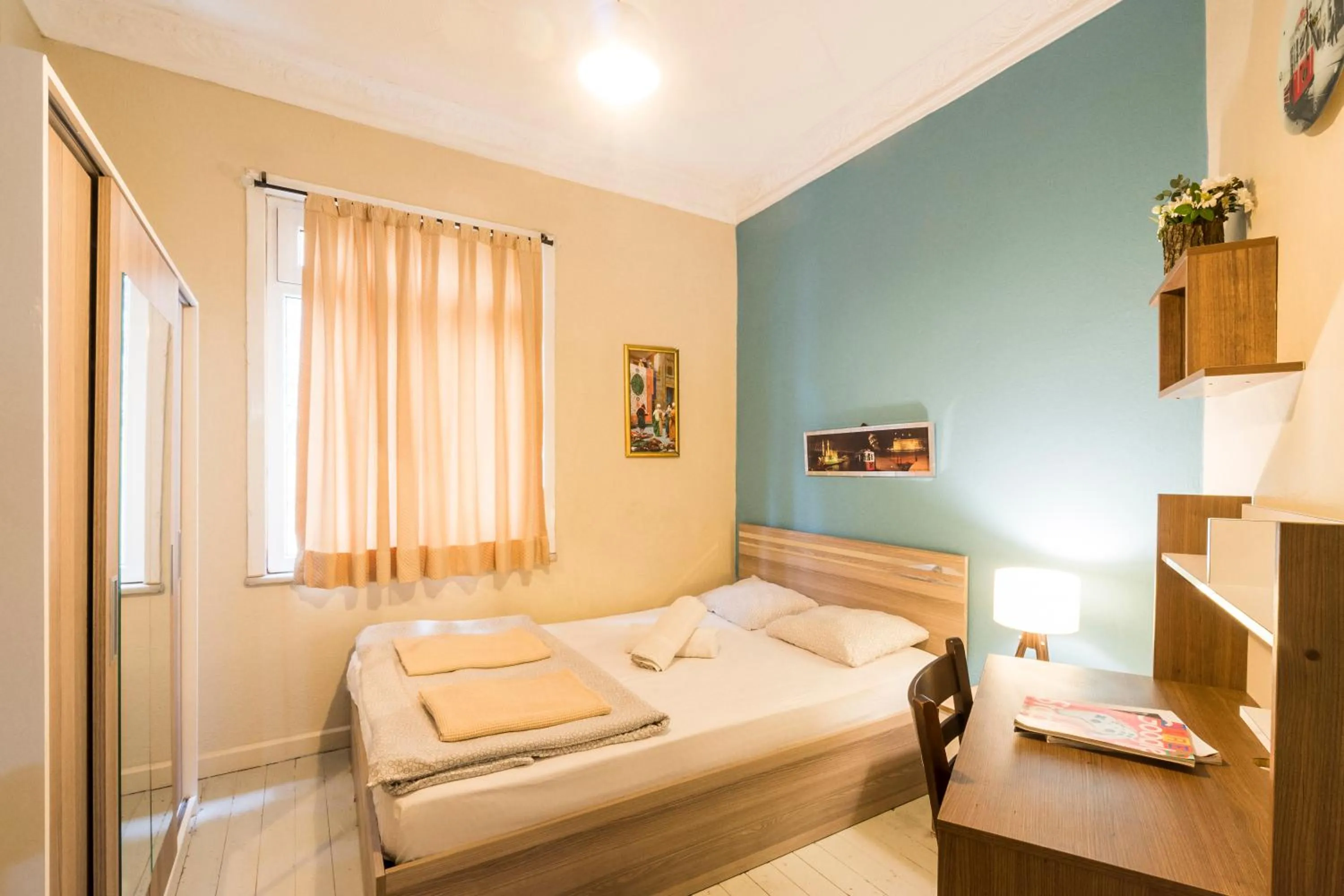 Photo of the whole room in Levanten Hostel