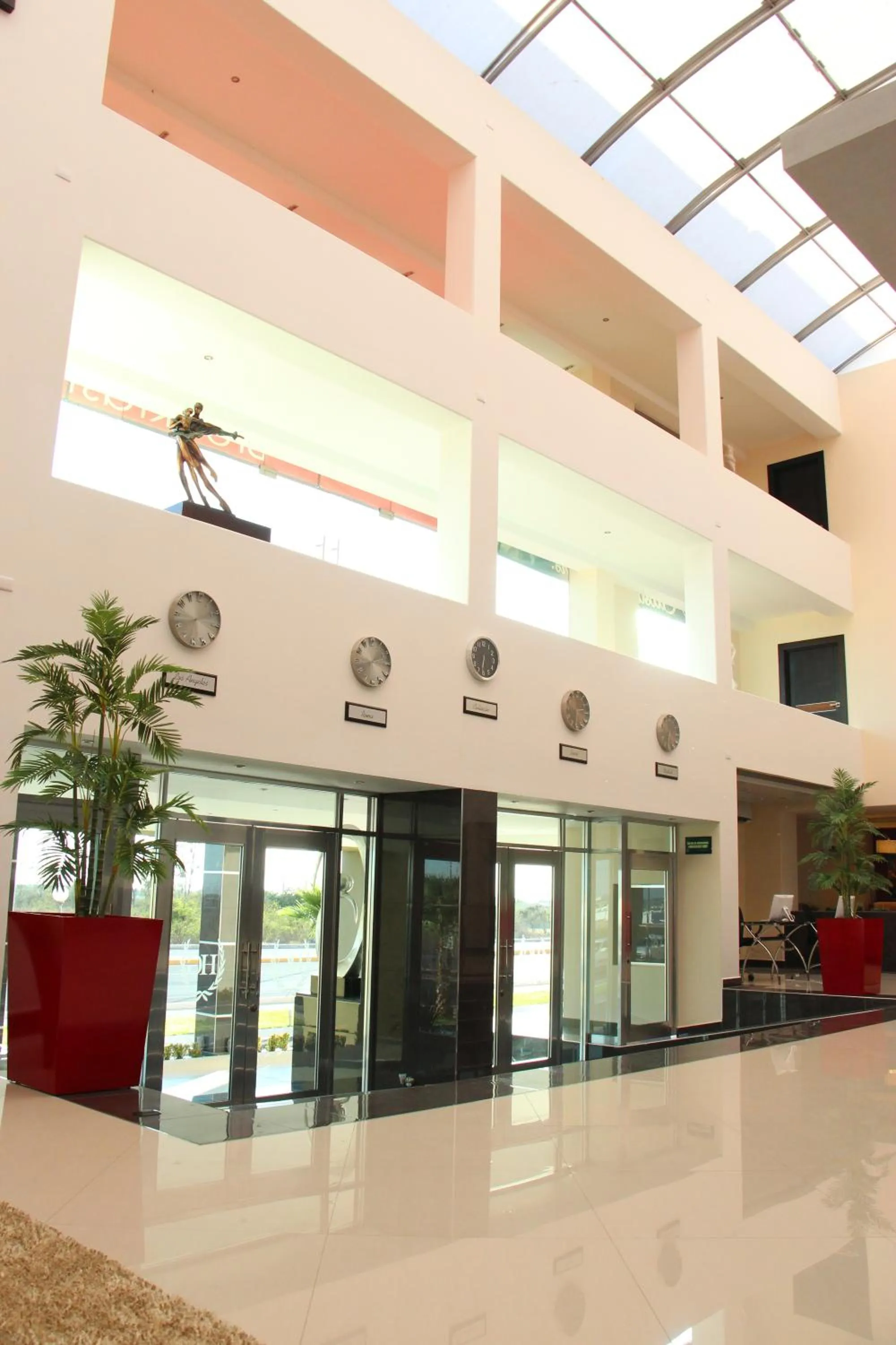 Seating area in Hotel Two Select