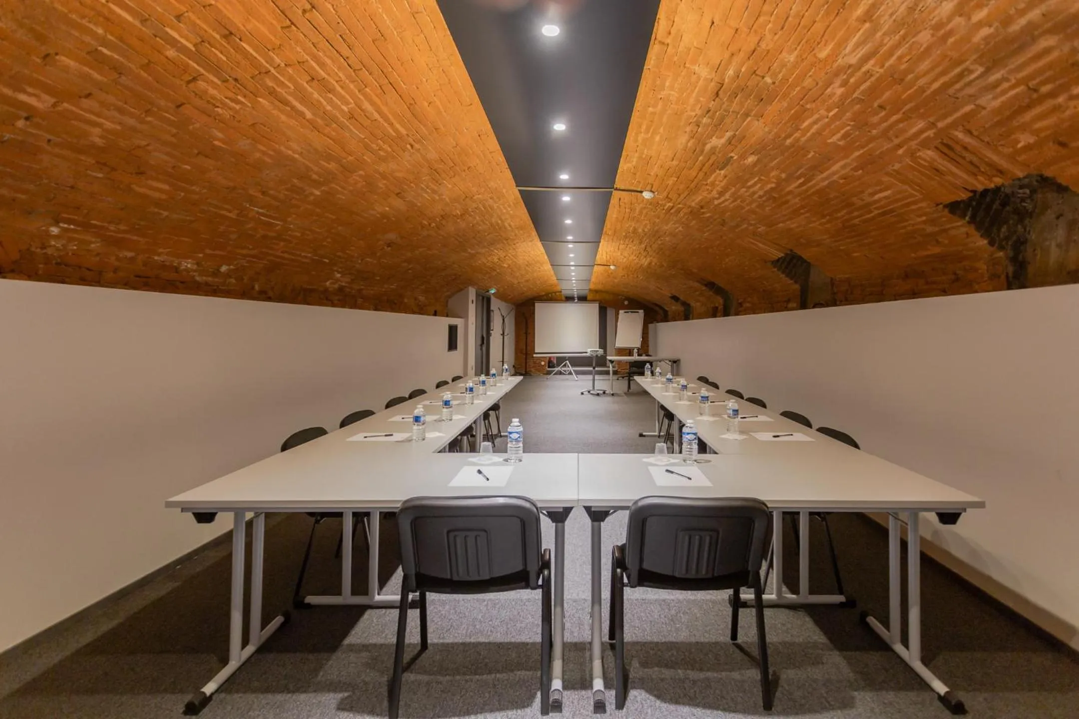 Meeting/conference room in Ibis Styles Toulouse Capitole