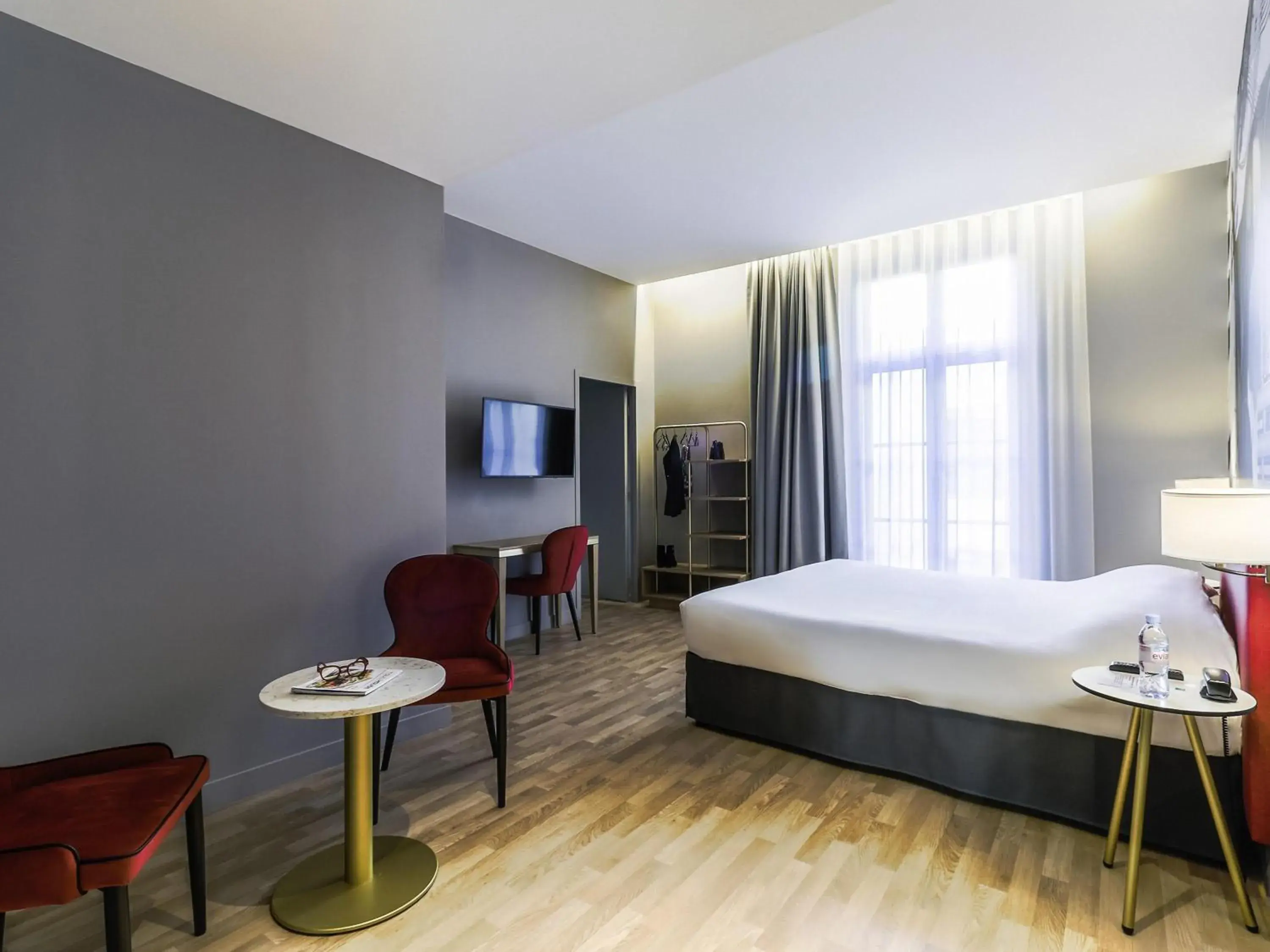 Standard Family Suite with Two Connecting Rooms - single occupancy in Ibis Styles Toulouse Capitole Standard Family Suite with Two Connecting Rooms - single occupancy in Ibis Styles Toulouse Capitole