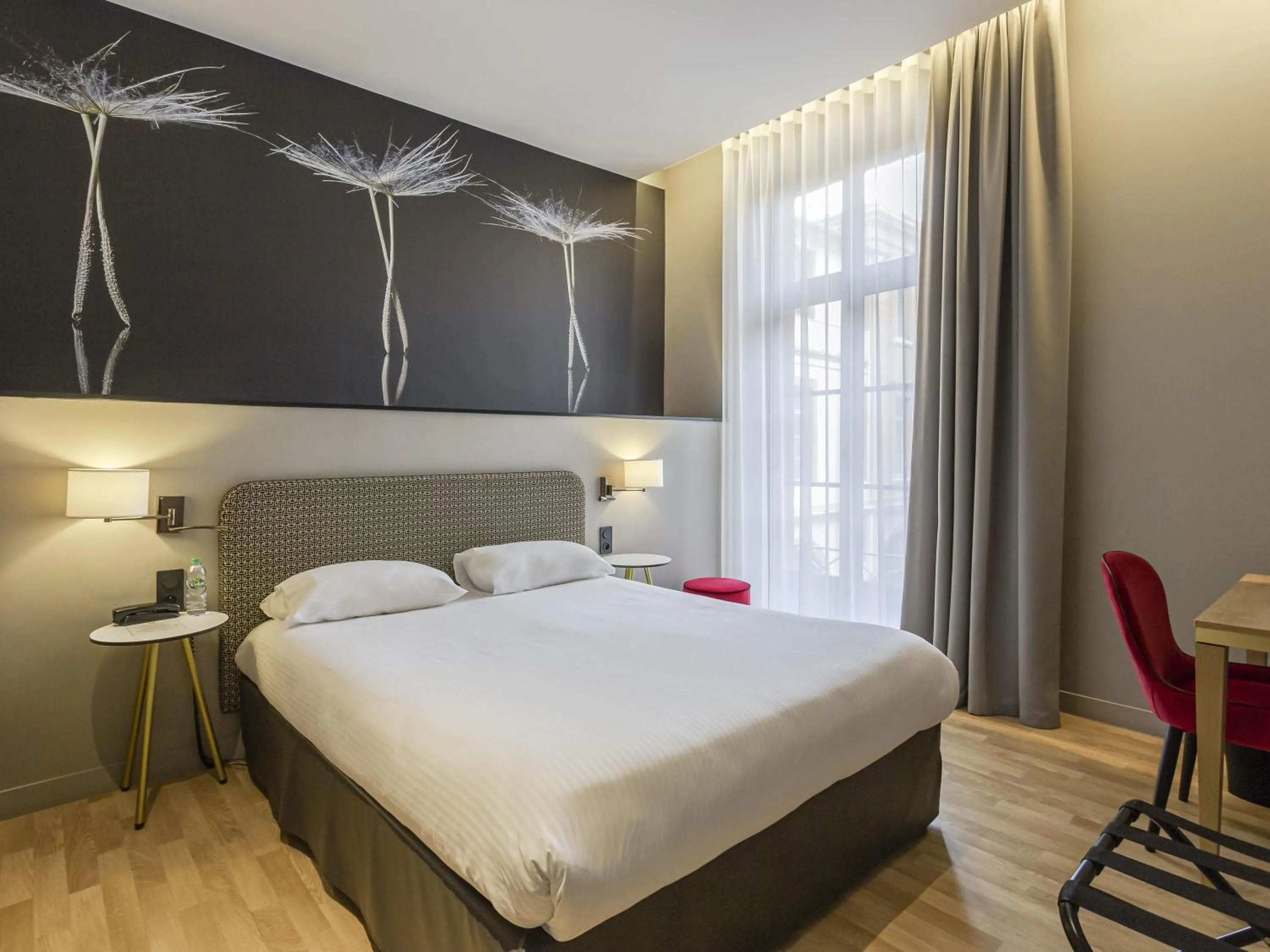 Bedroom, Bed in Ibis Styles Toulouse Capitole
