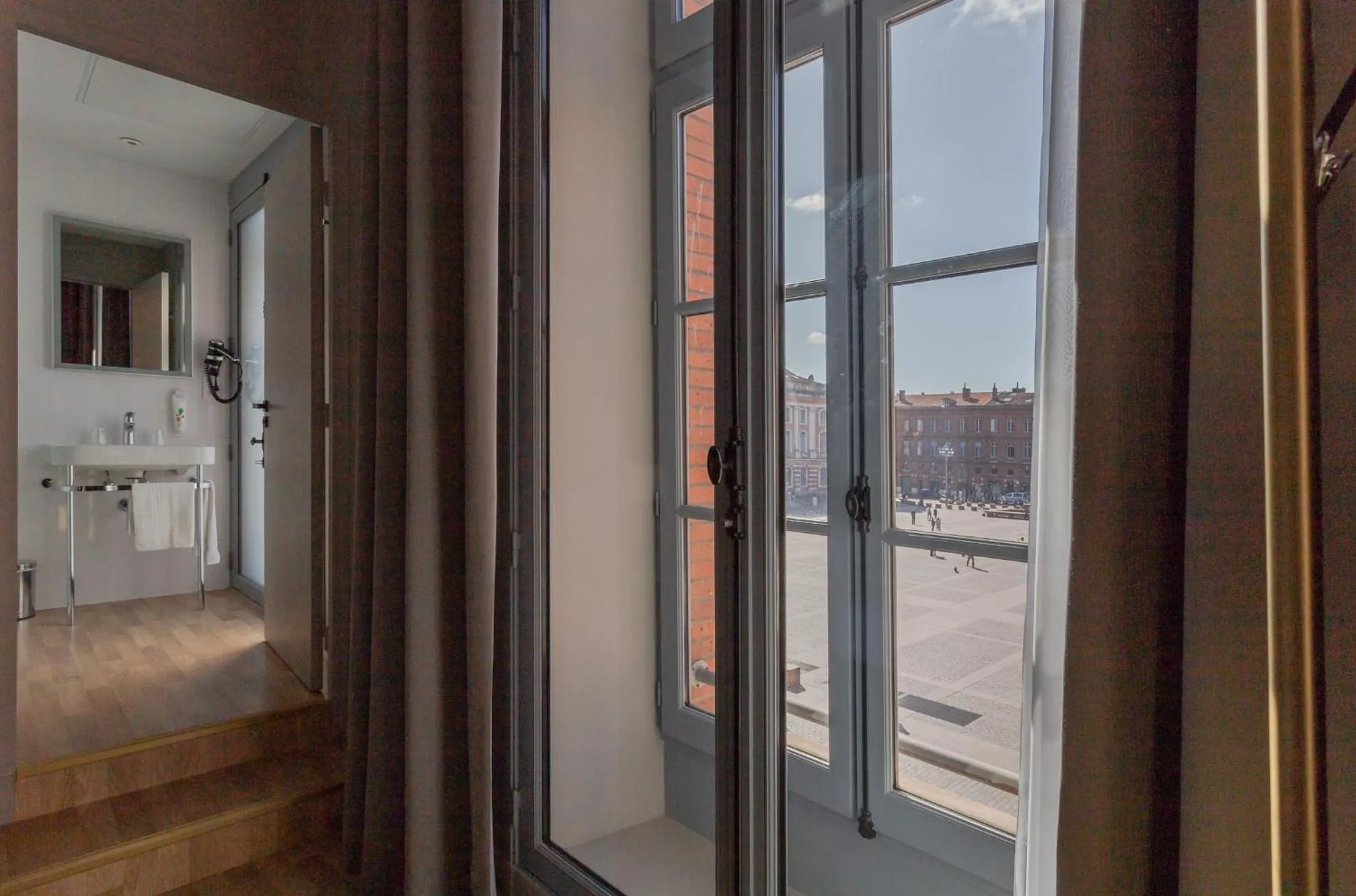 Bathroom in Ibis Styles Toulouse Capitole