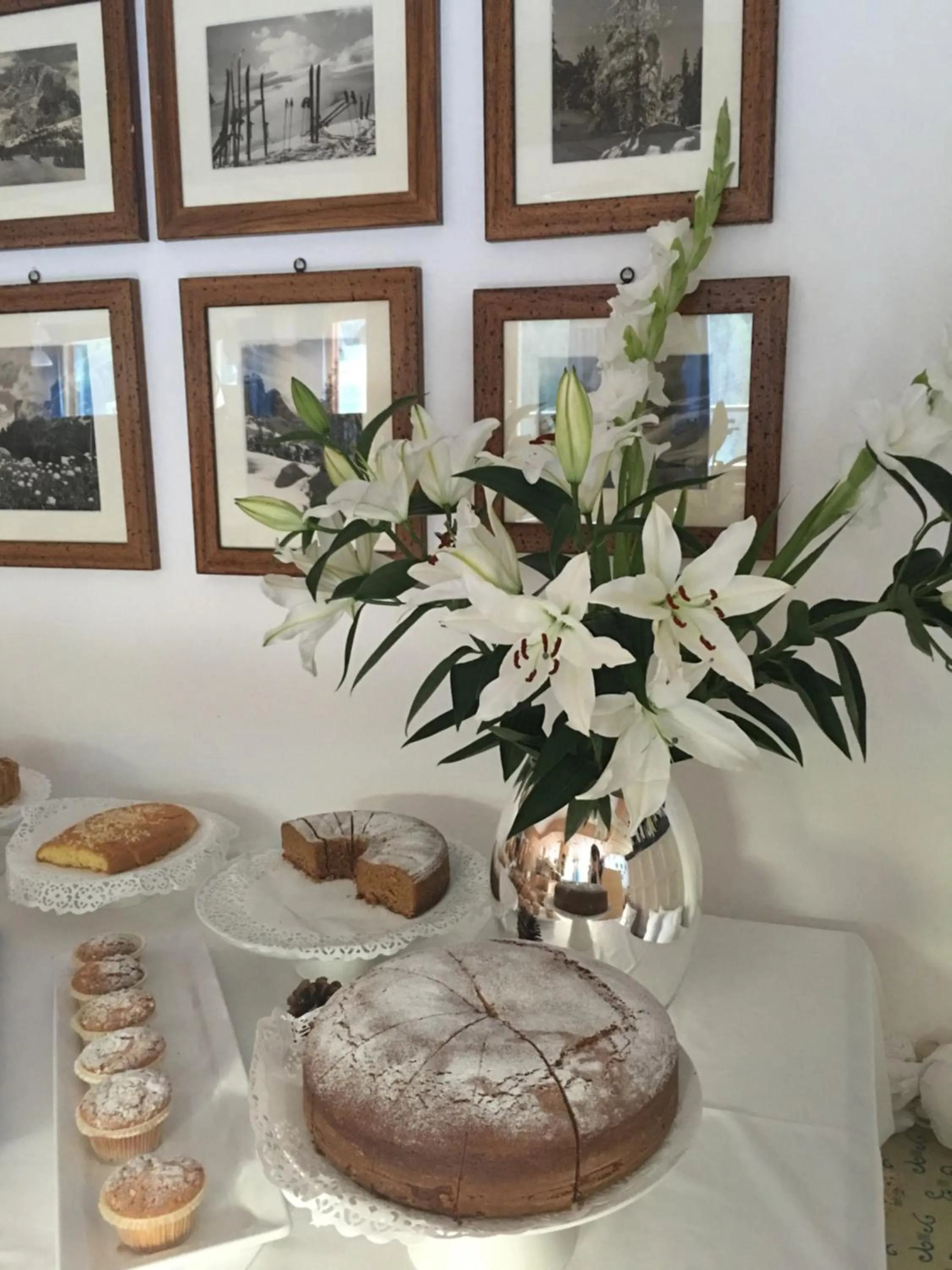 Restaurant/places to eat in Hotel Meisules