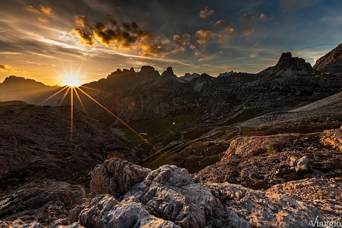 Text overlay in Hotel Cir