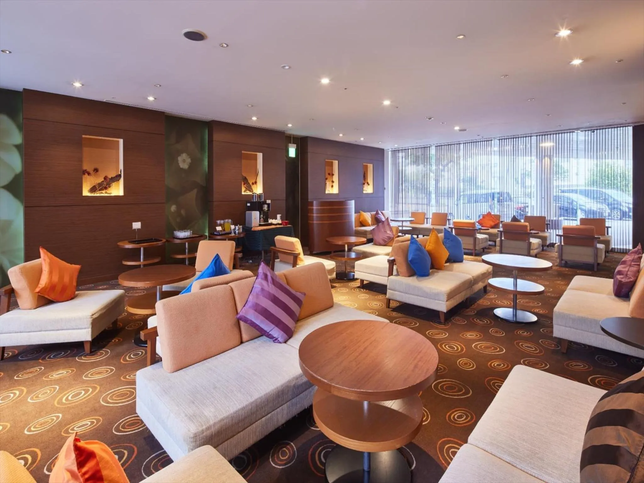 Communal lounge/ TV room in Okinawa NaHaNa Hotel & Spa