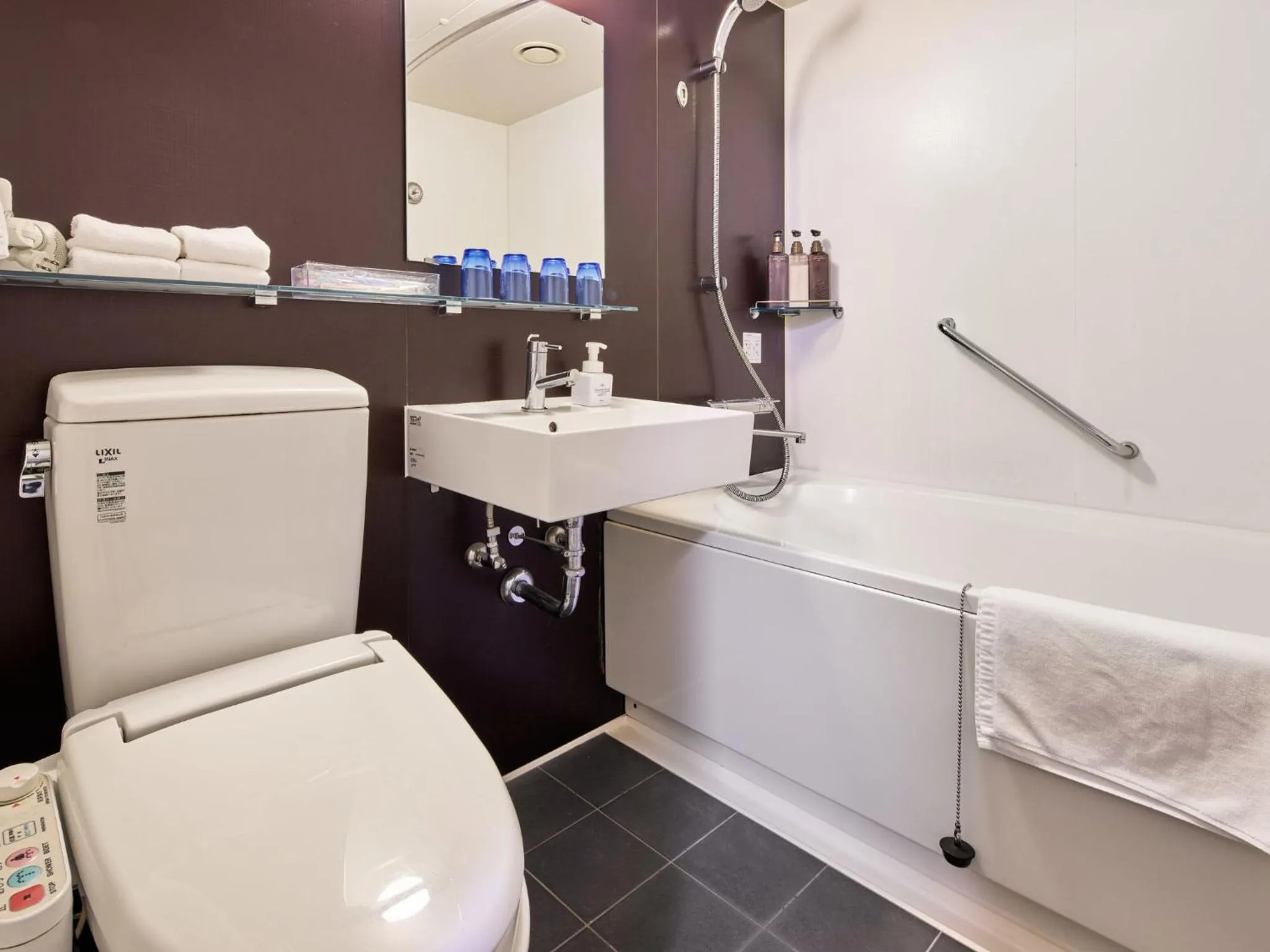 Toilet in Okinawa NaHaNa Hotel & Spa