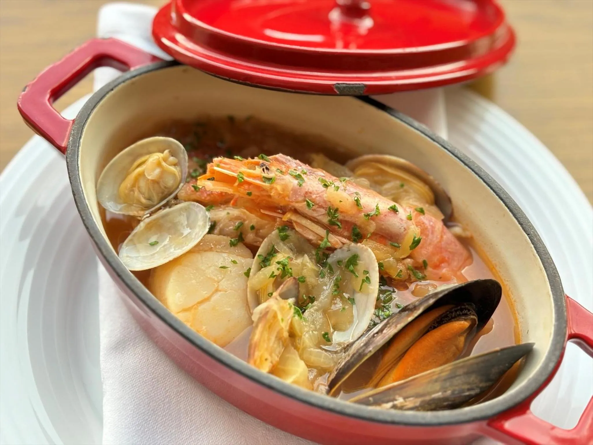 Lounge or bar in Okinawa NaHaNa Hotel & Spa