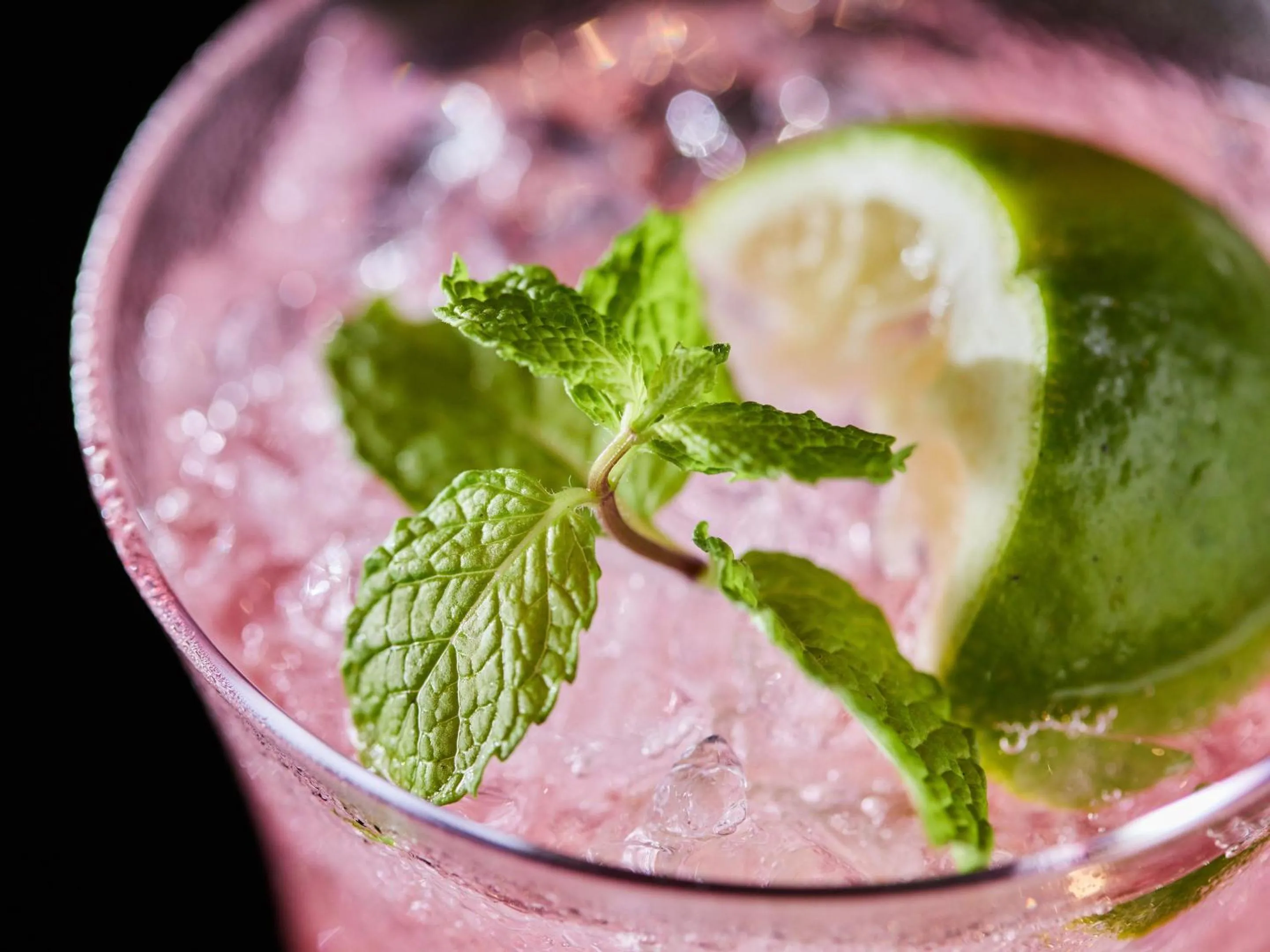 Lounge or bar in Okinawa NaHaNa Hotel & Spa