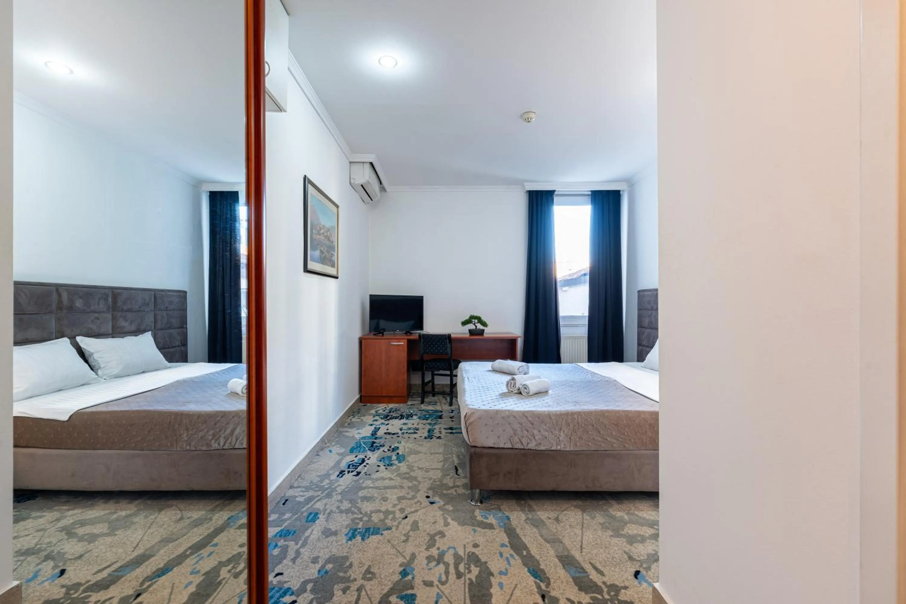 Bed in Hotel Bojatours